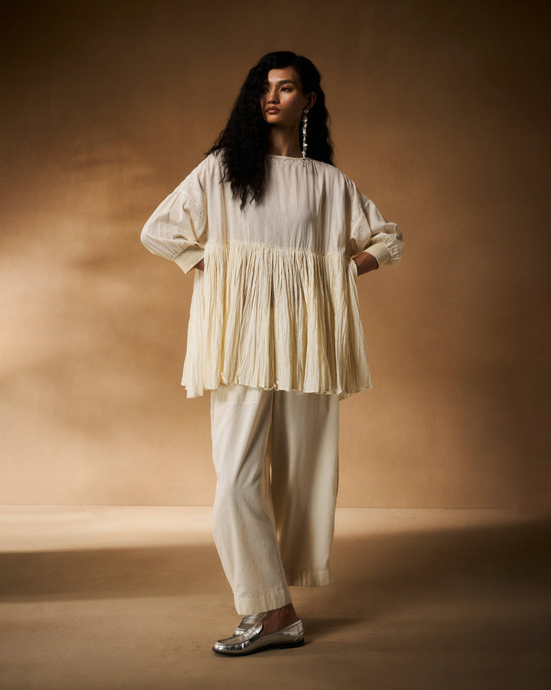 Taabir Top - Ivory Chikankari