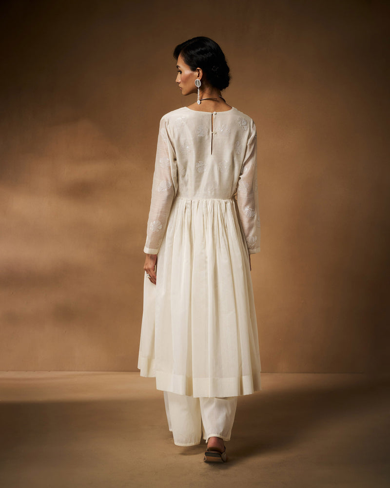 Amaya Kurta - Ivory Hand Embroidered