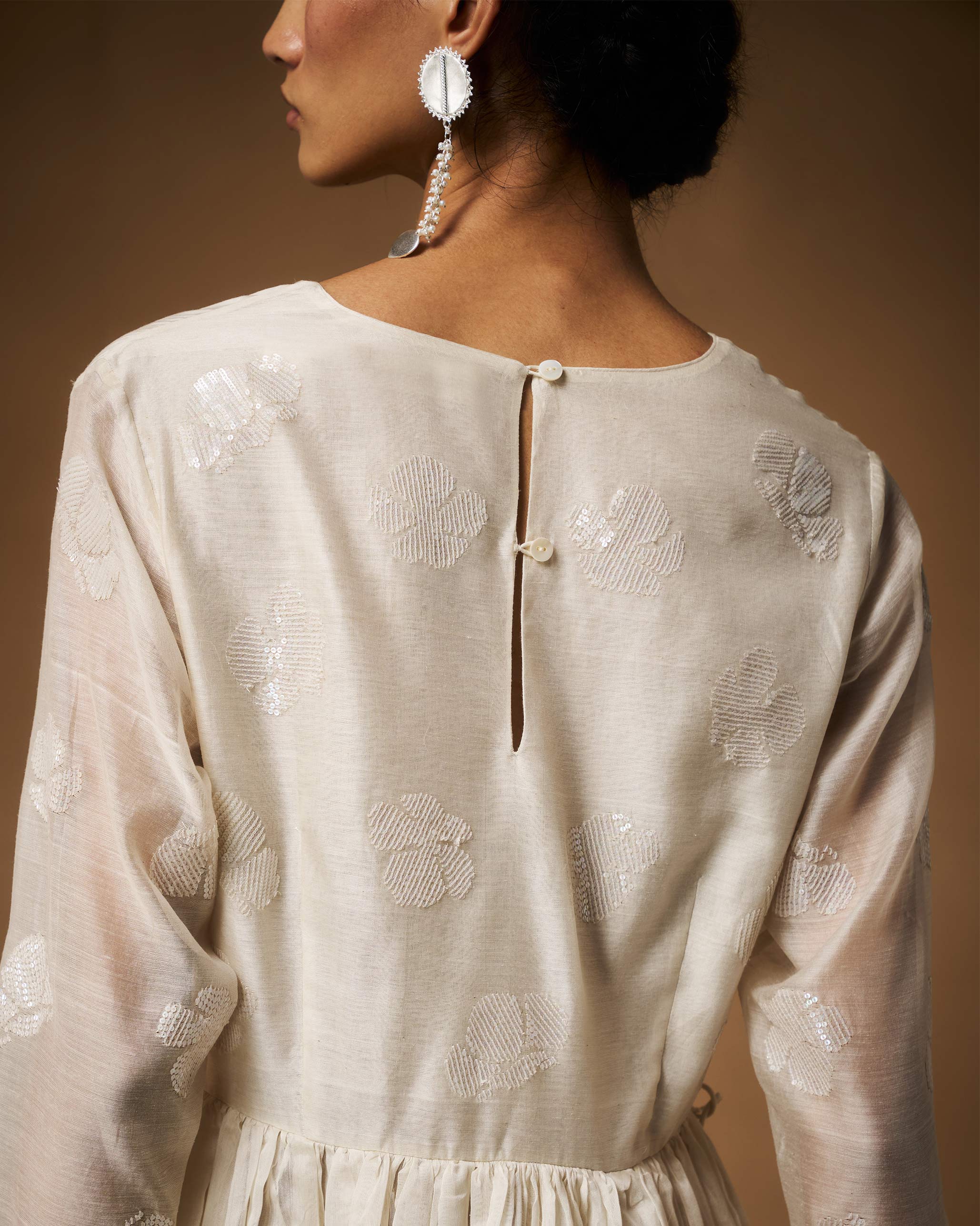 Amaya Kurta - Ivory Hand Embroidered