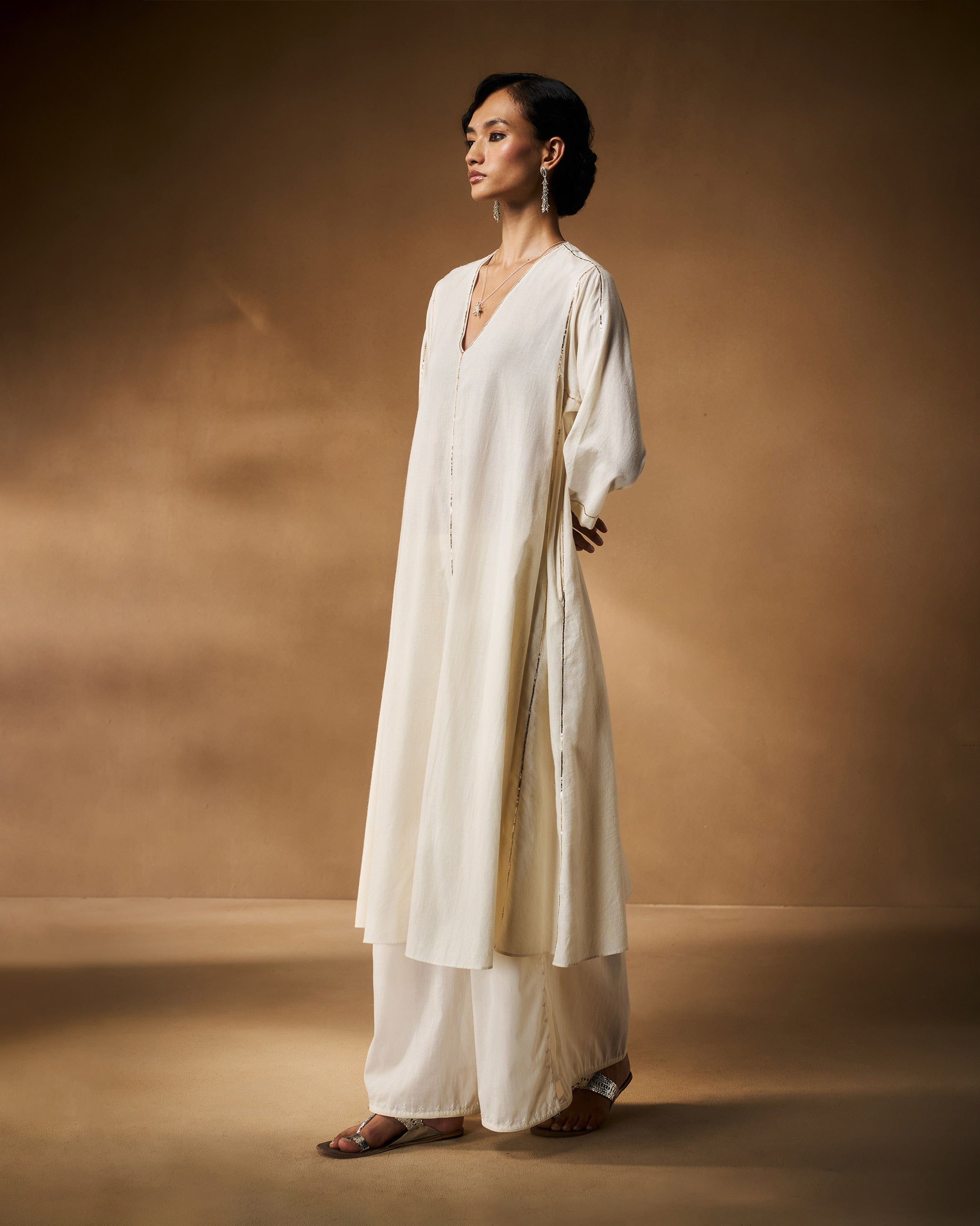 Aheli Kurta - Ivory Hand Embroidered