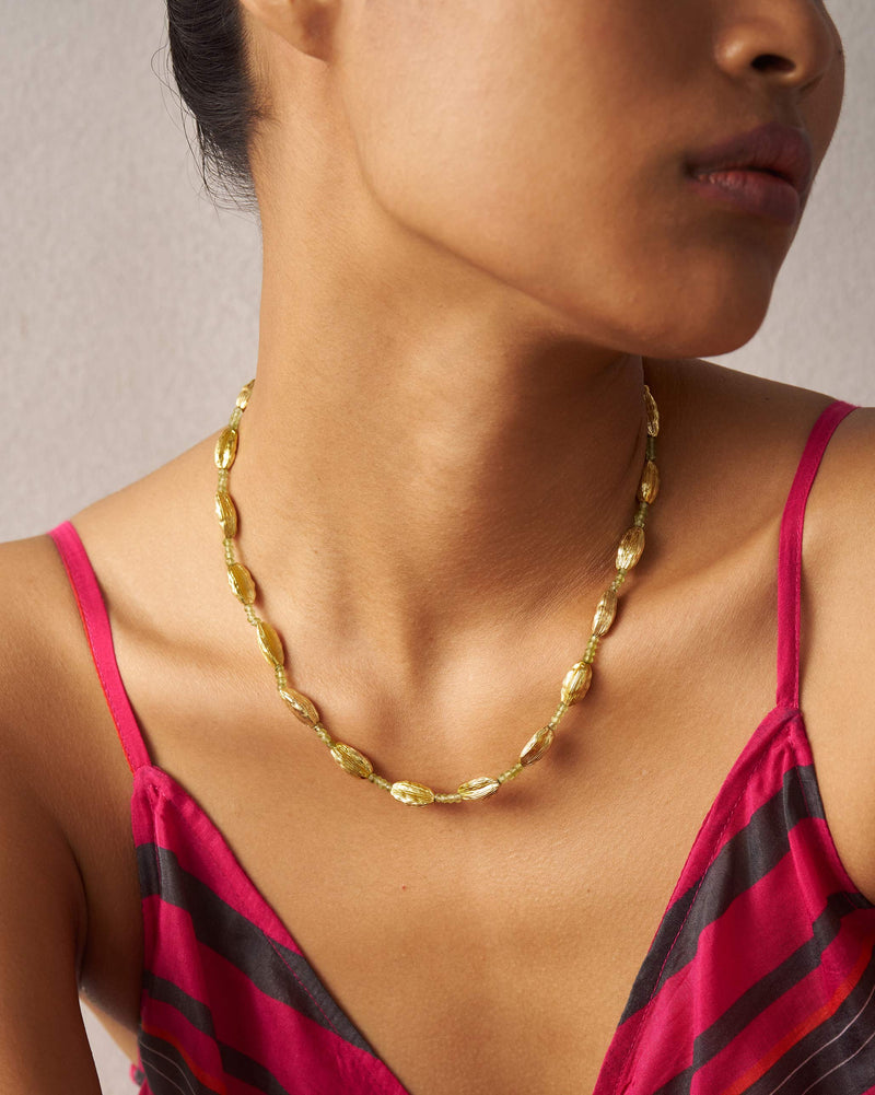 Elaichi Trail Necklace - Gold