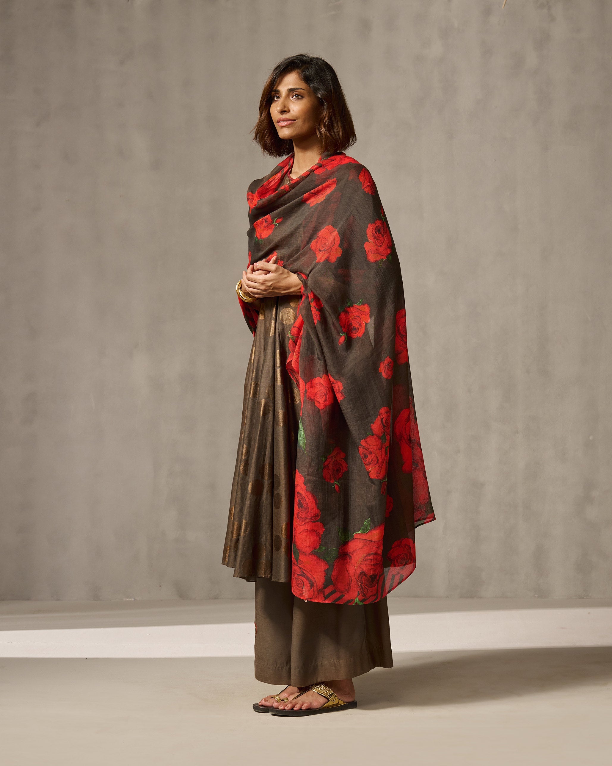 Sara Kurta - Oak Brown Foil Print