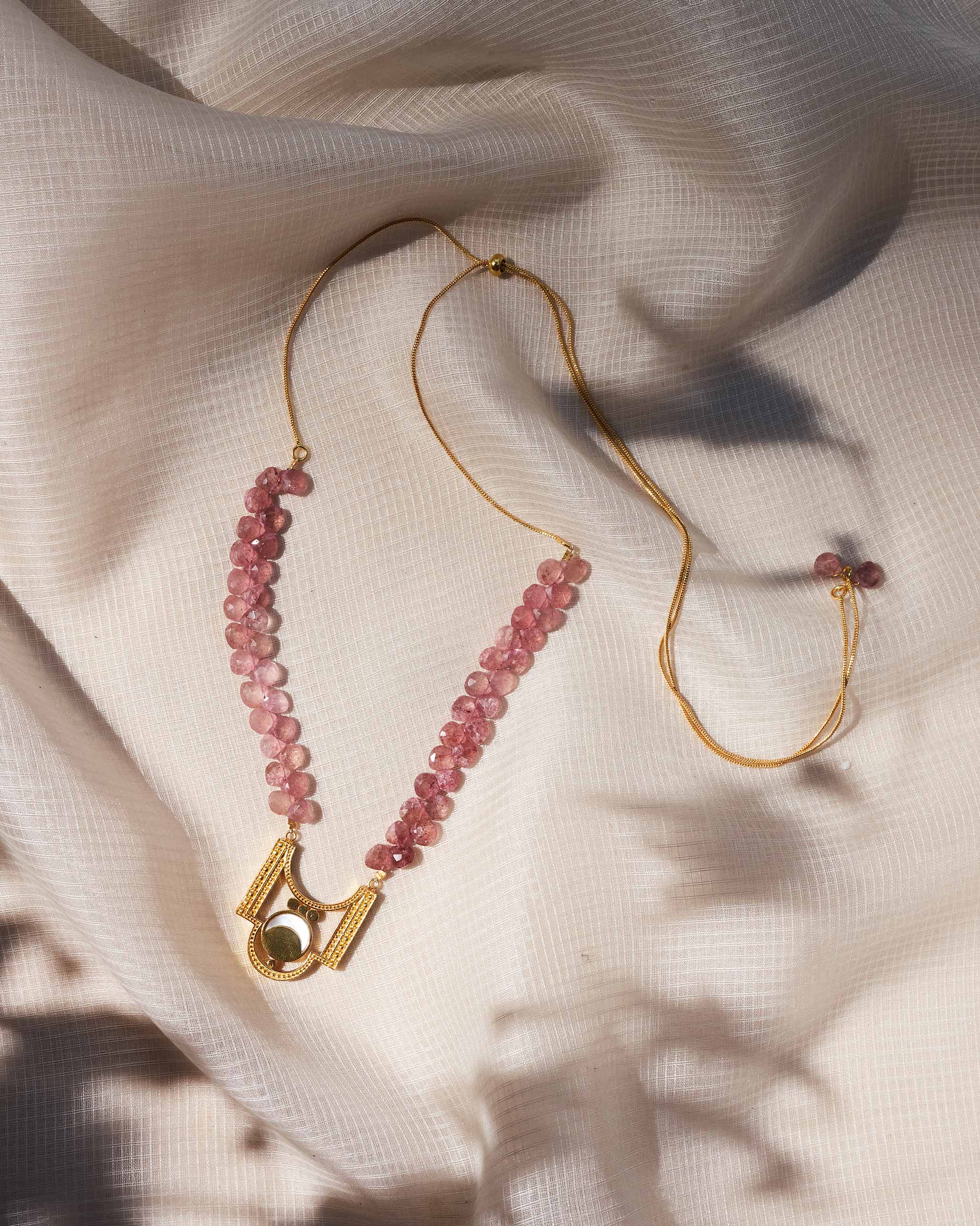 Strawberry Quartz Moon Necklace - Gold