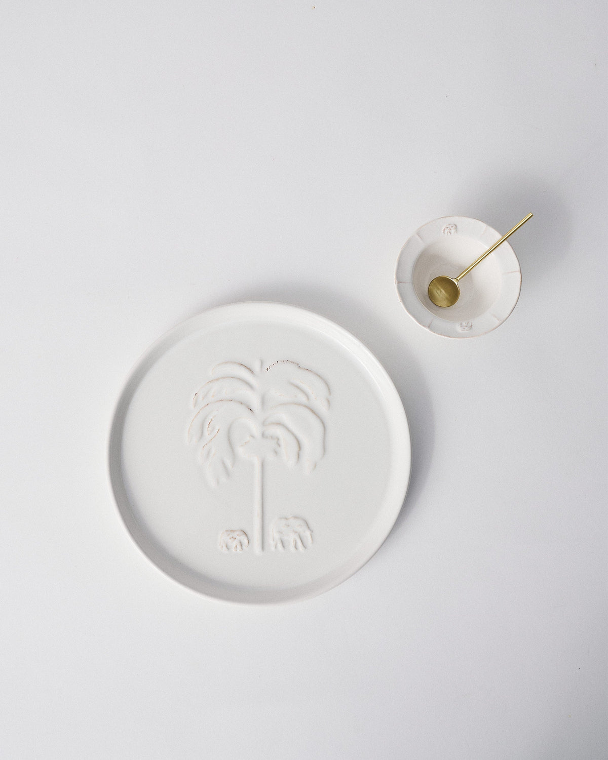 Ele Palm Chip & Dip Platter
