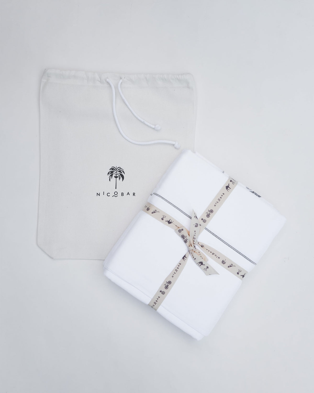 Ele Palm Bedsheet King with Pillow Case Set