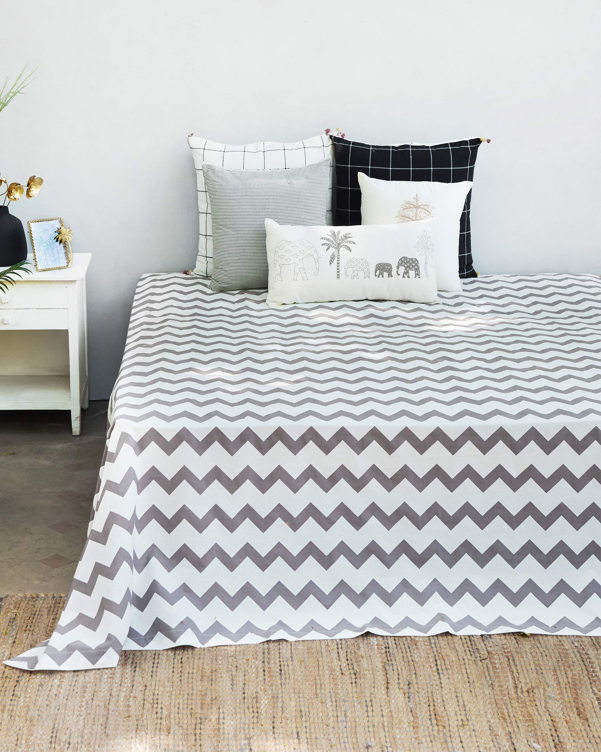 Colombo Wave Bedsheet King with Pillow Case Set