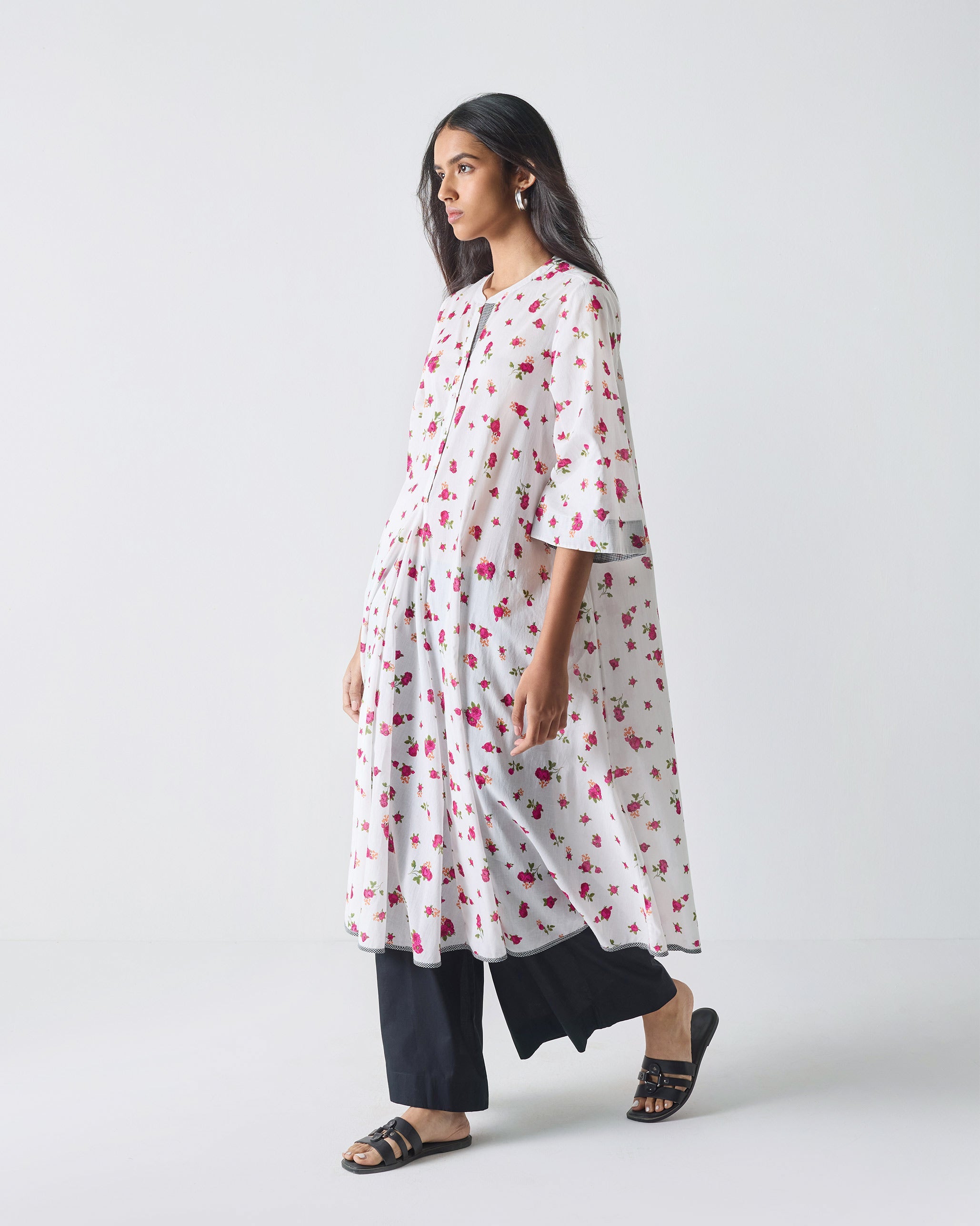 Arina Kurta - White & Fuchsia Print