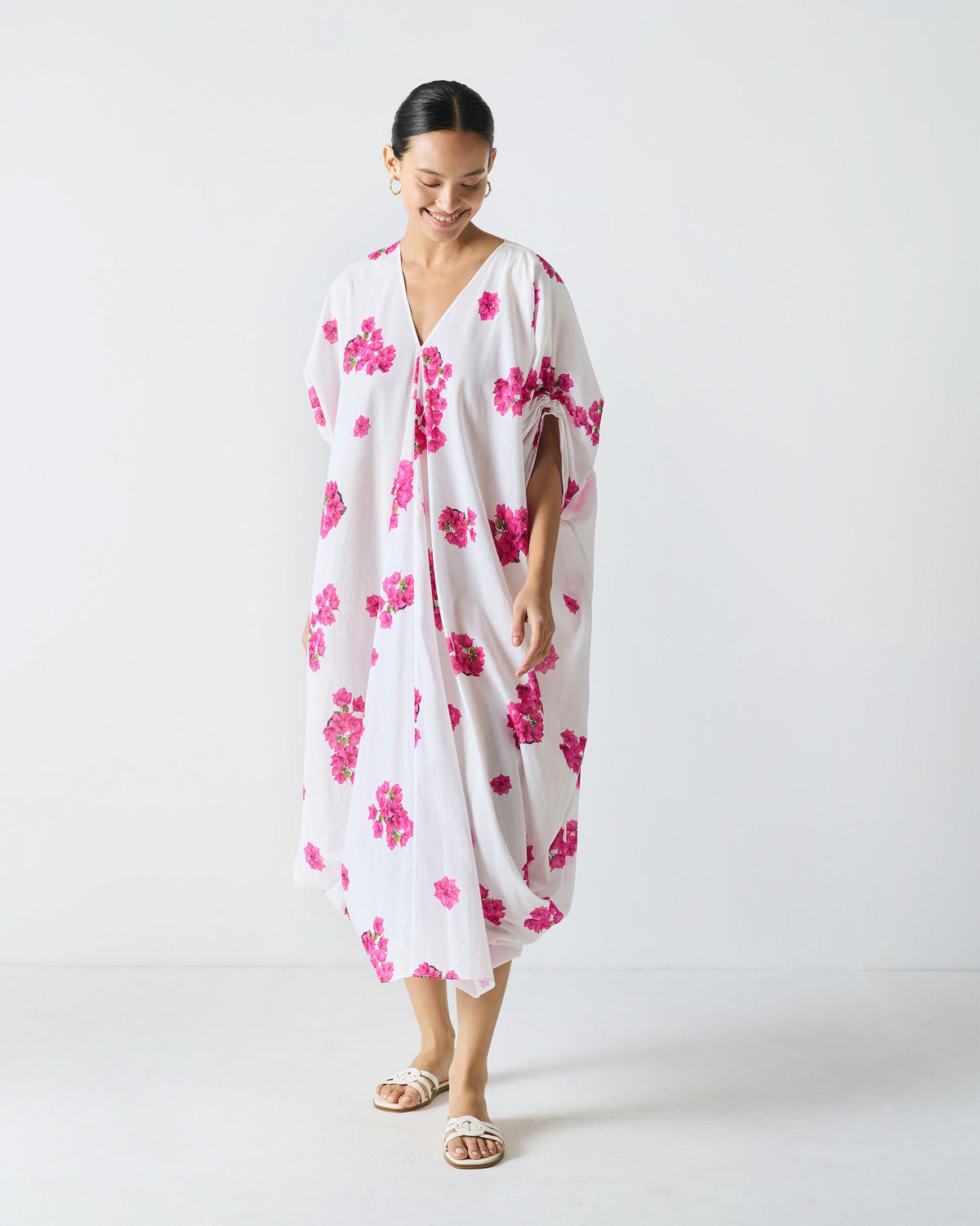 Nova Kurta - White & Fuchsia Print