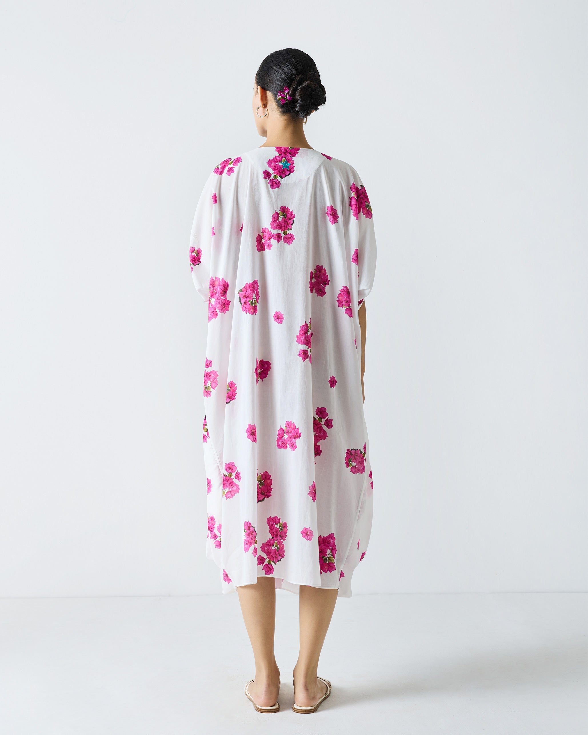 Nova Kurta - White & Fuchsia Print