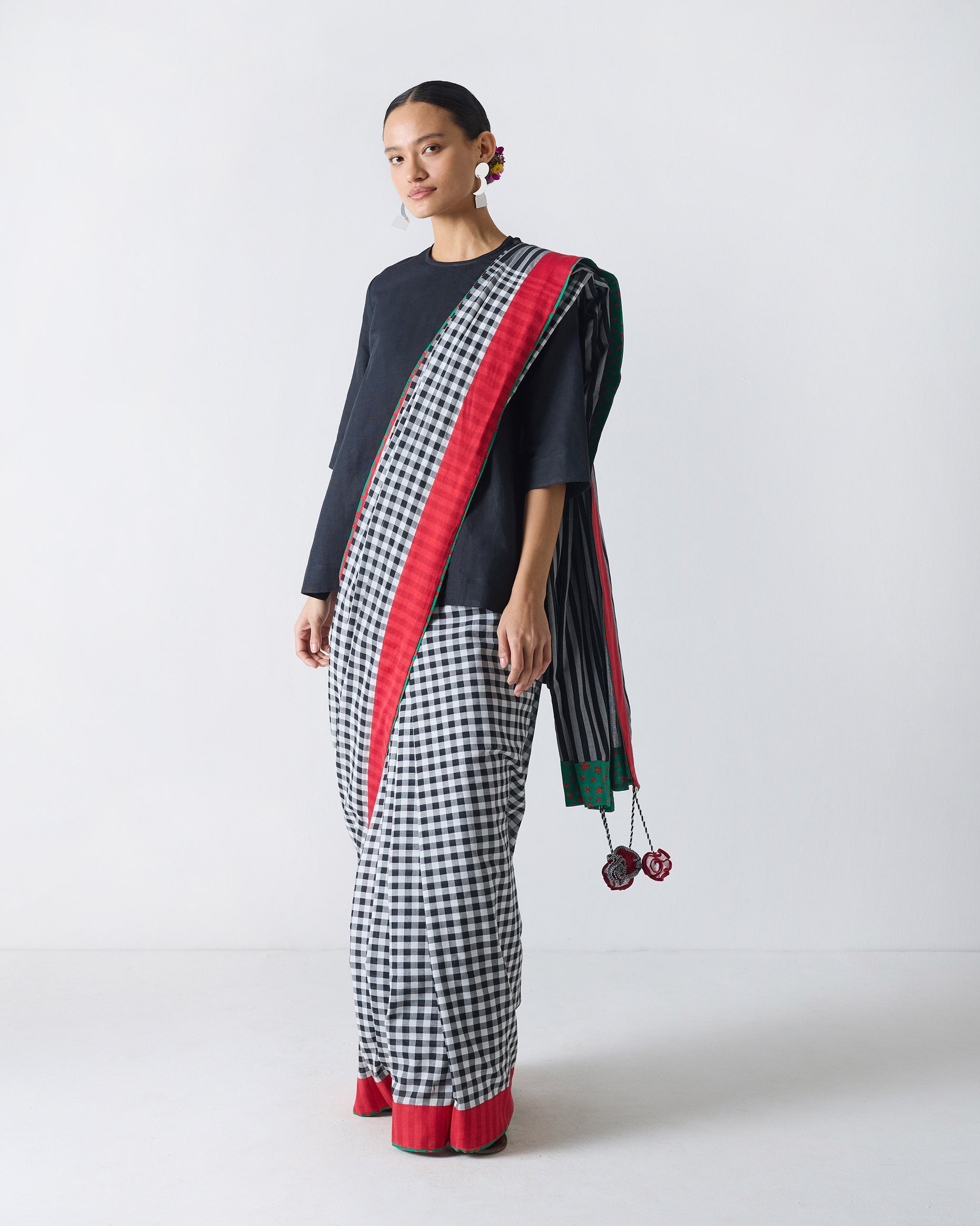 Ceylon Sari - Black & White Checks