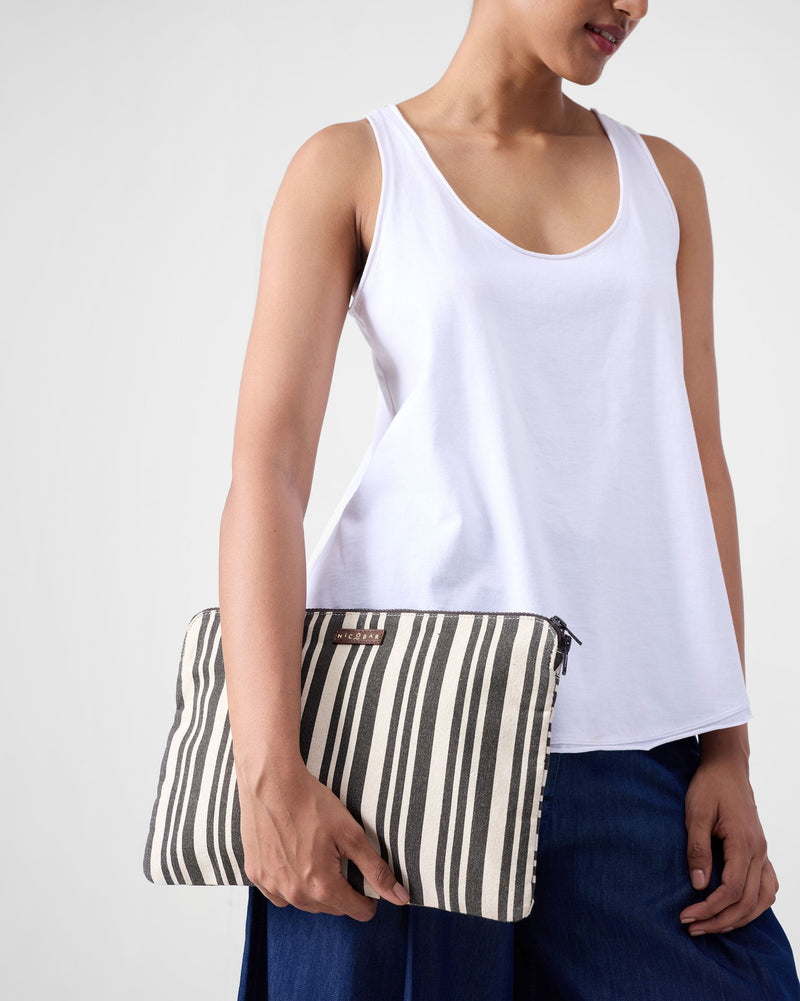 Berber Laptop Sleeve 15" - Charcoal Stripes