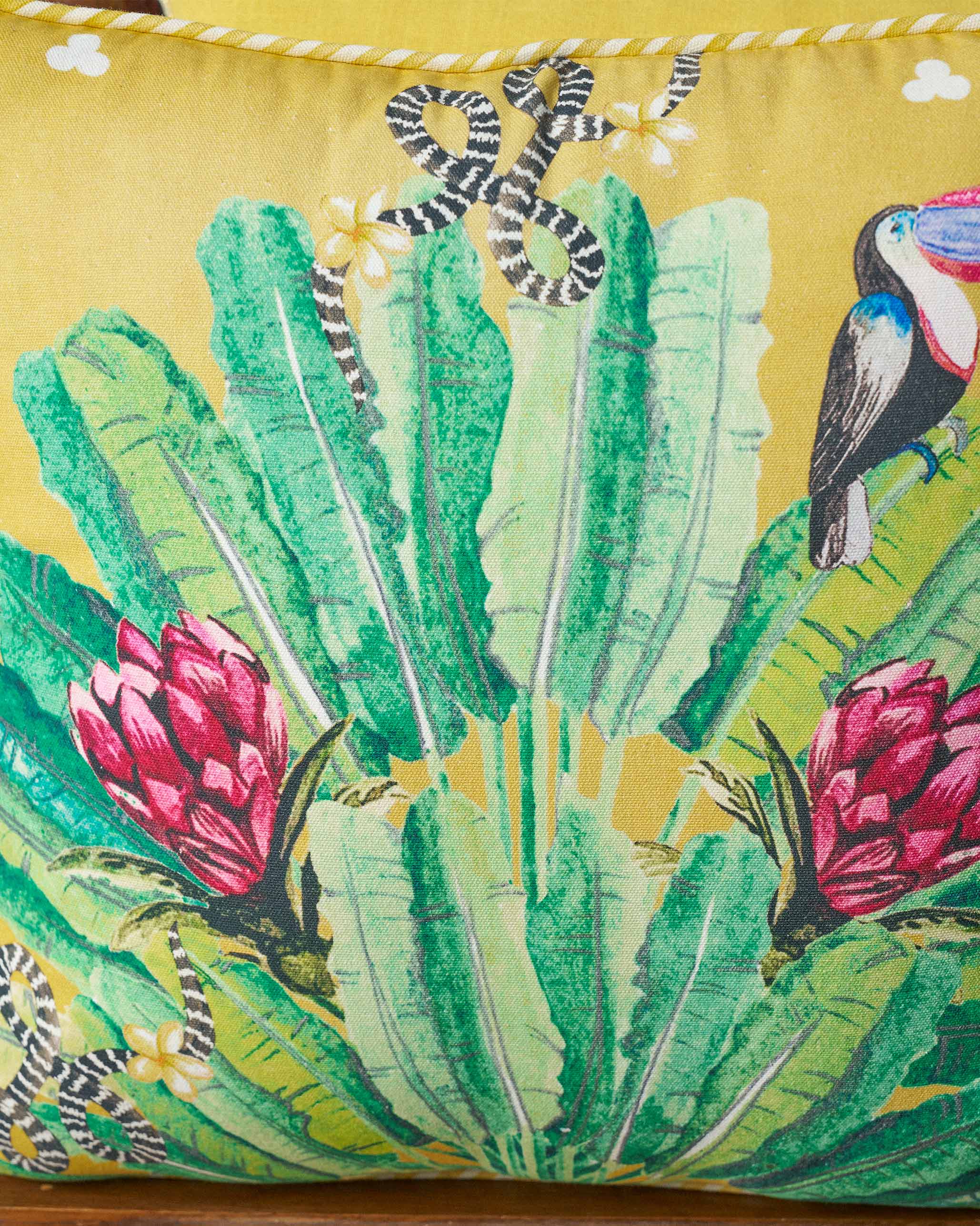 Madagascar Lush Cushion Cover