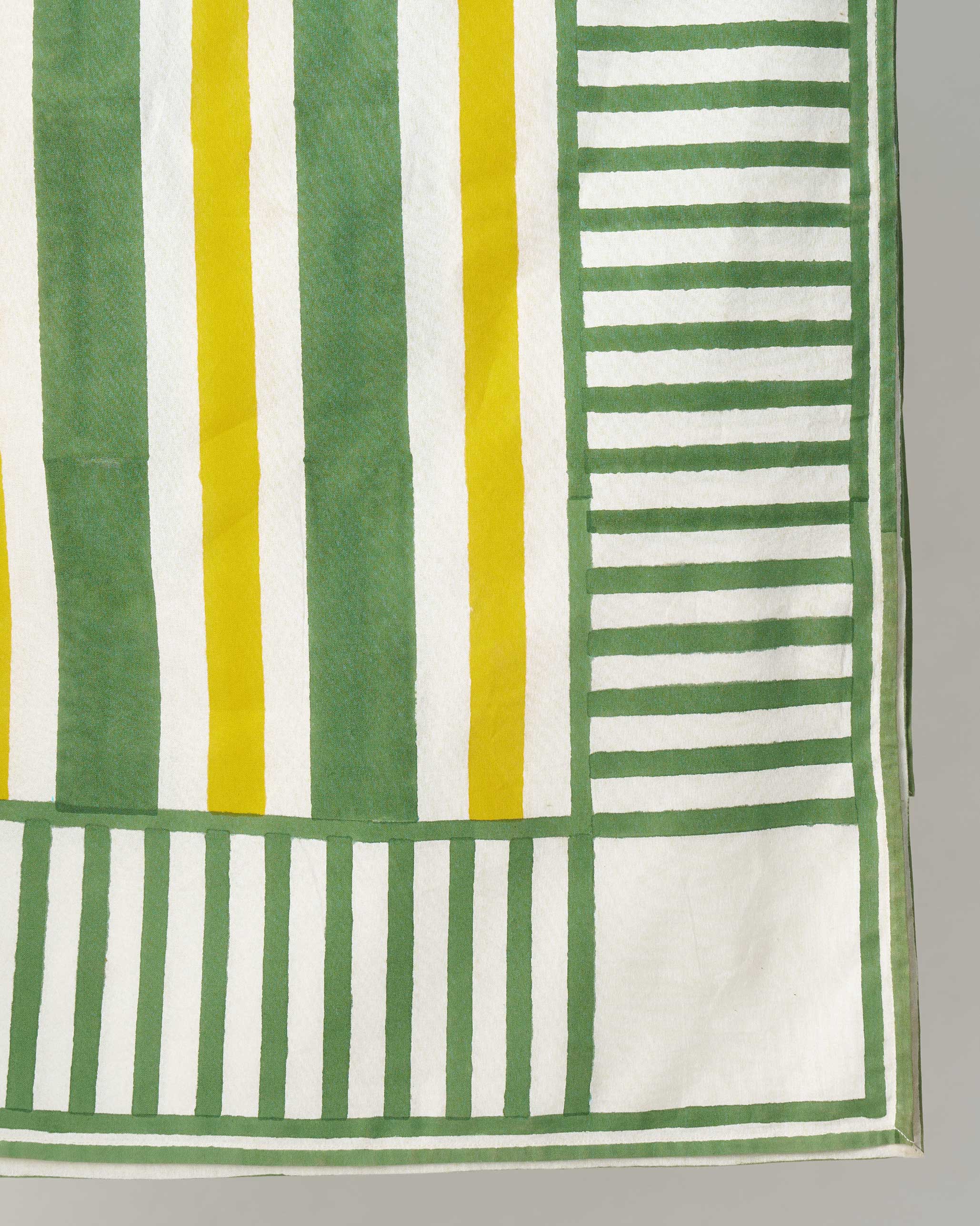 Madagascar Table Cover