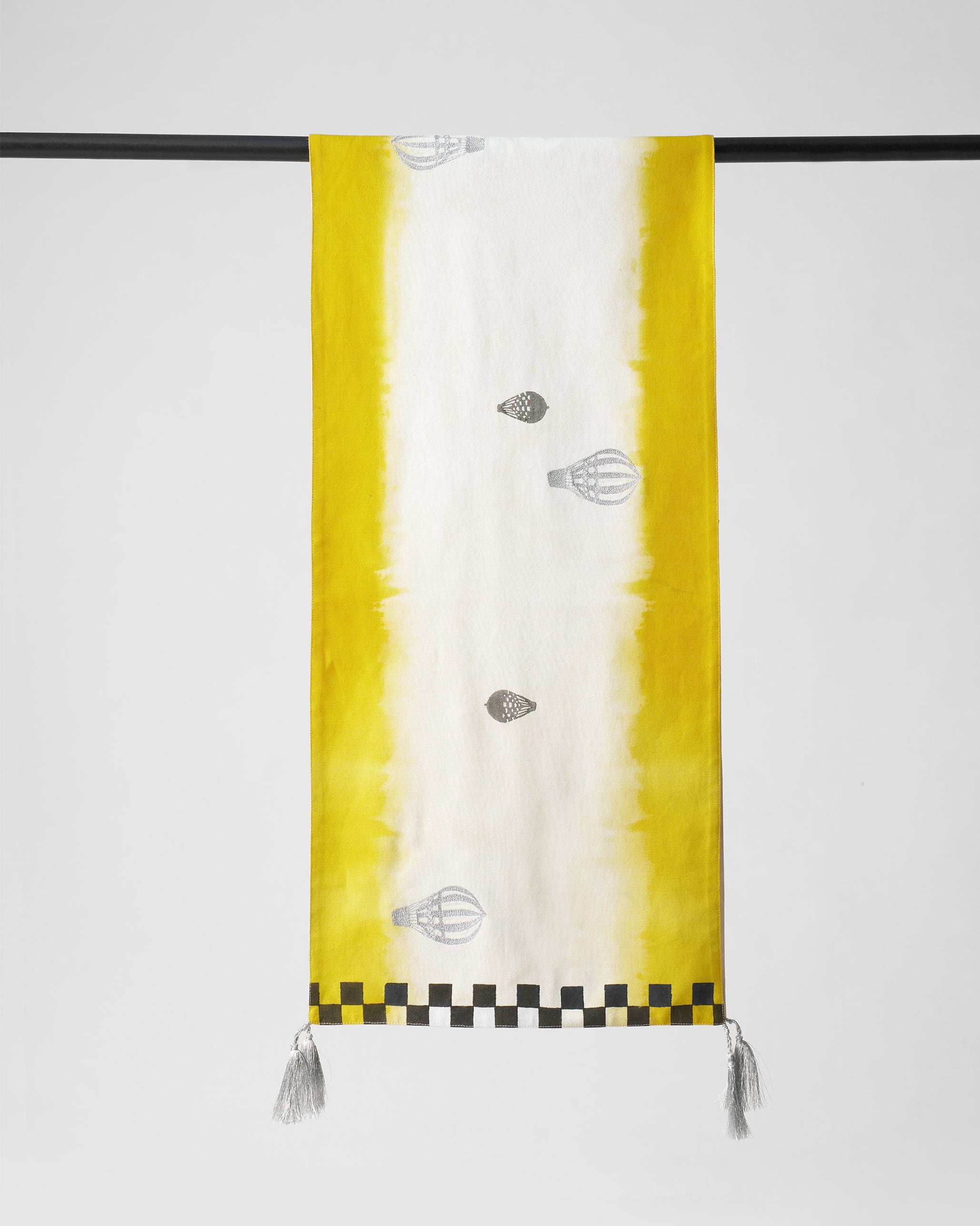 Balloon Drift Table Runner