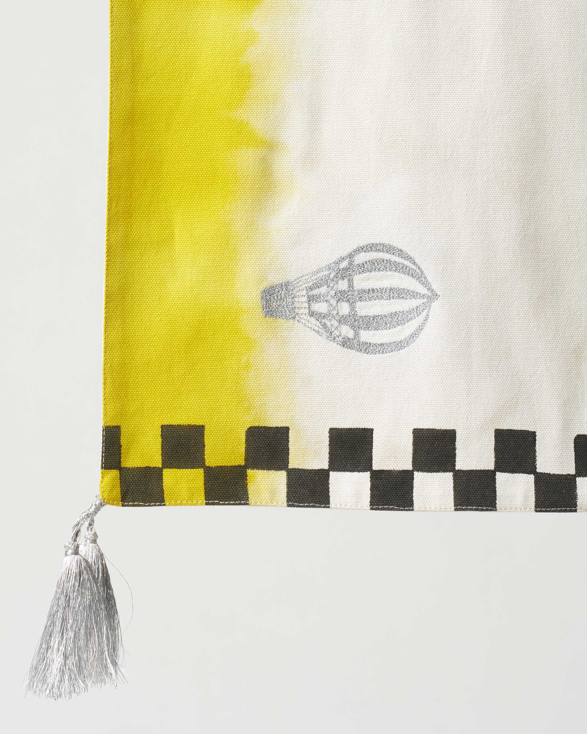 Balloon Drift Table Runner