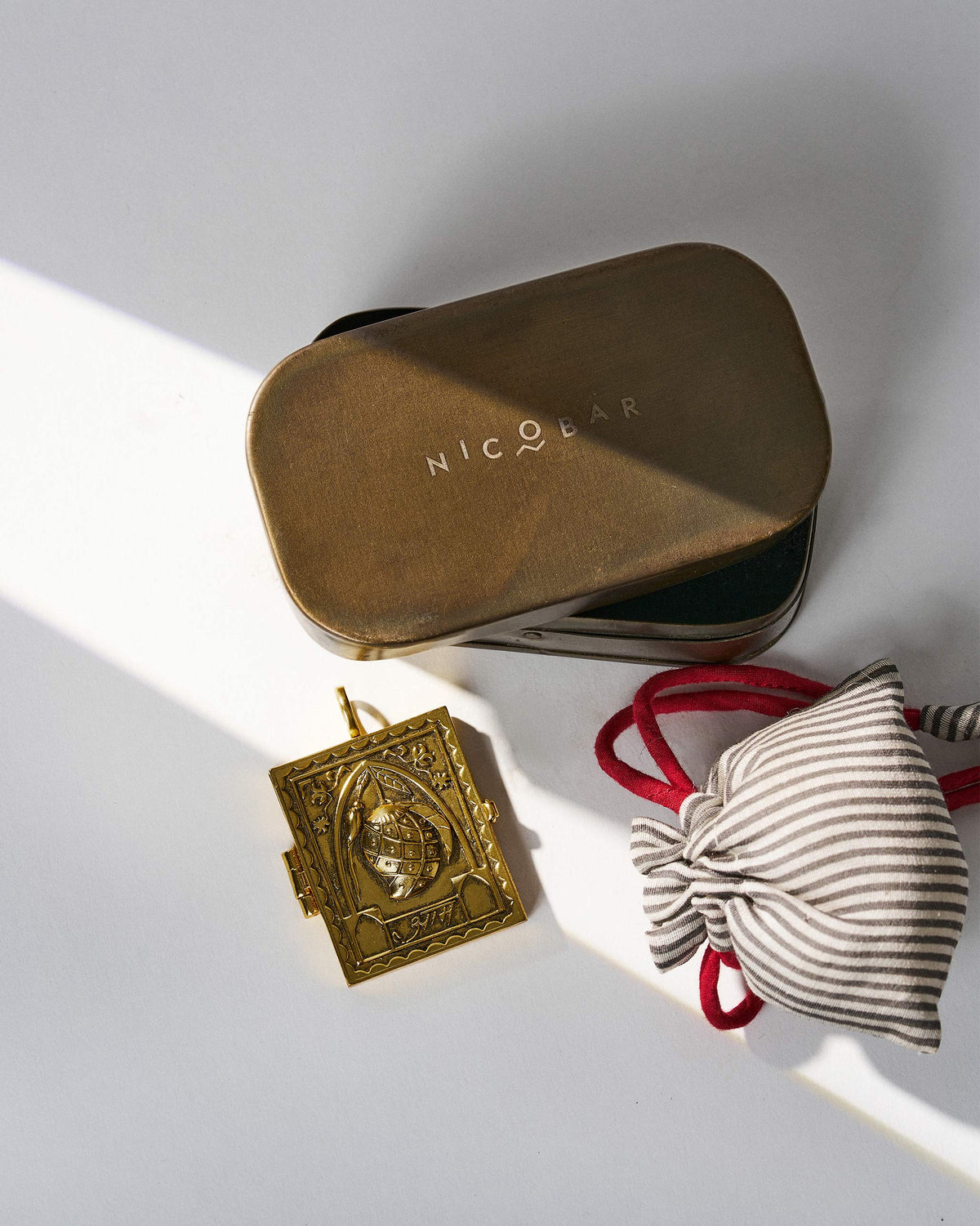 Tota Locket - Gold