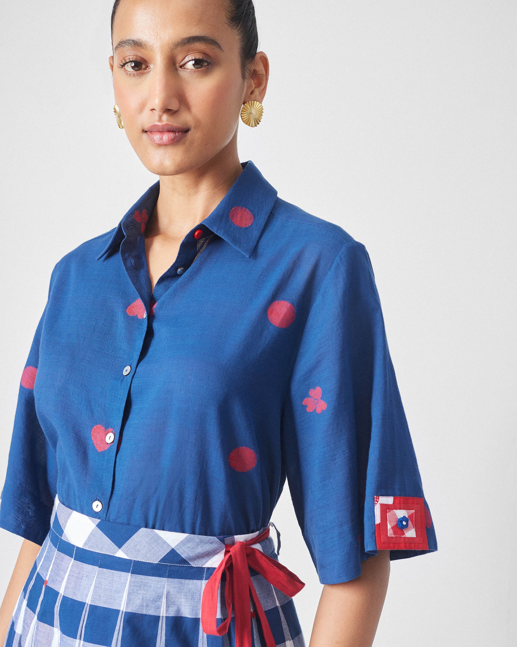 Drop Hem Drop Hem Shirt - Blue & Red – Nicobar Global