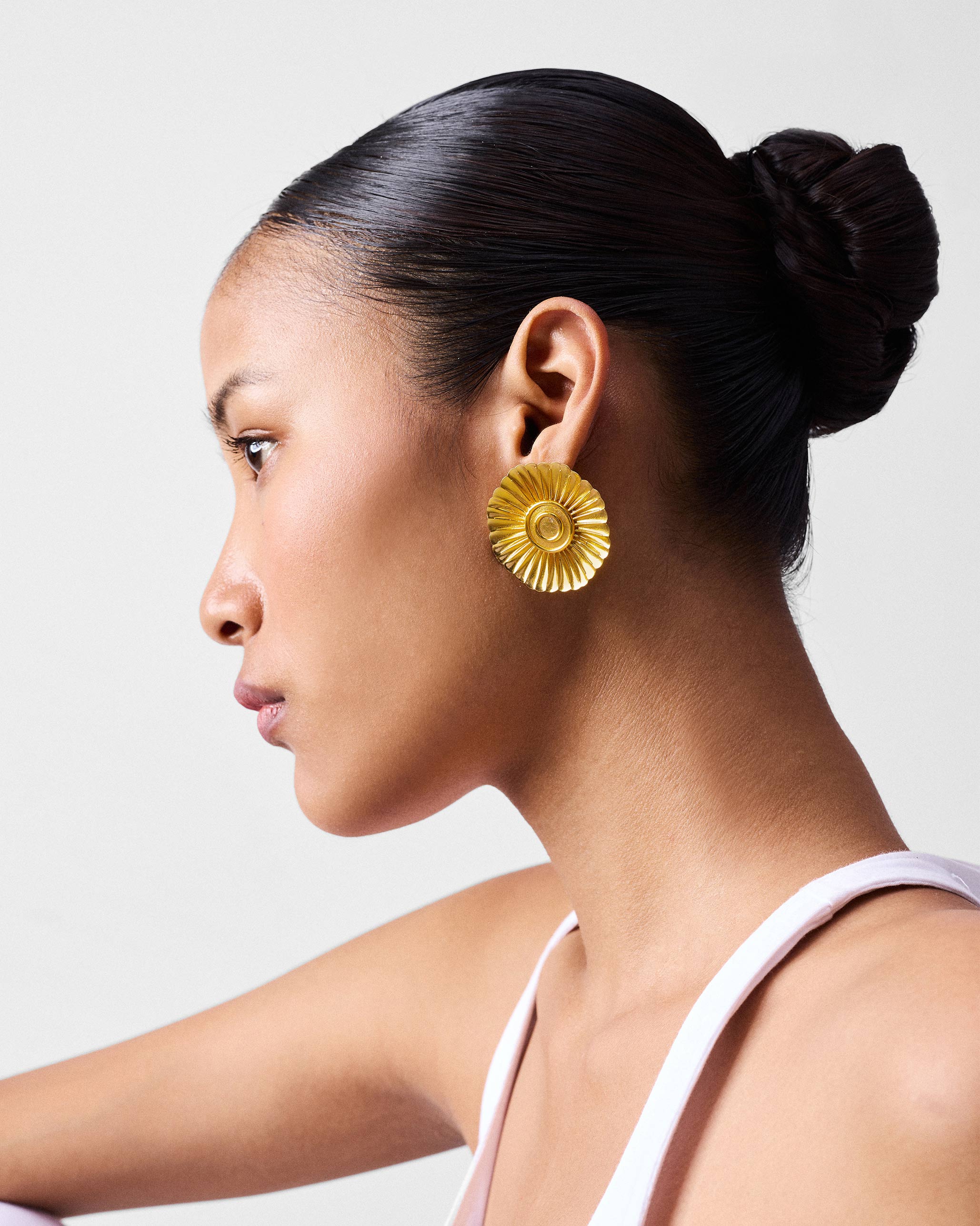Vintage Studs - Gold
