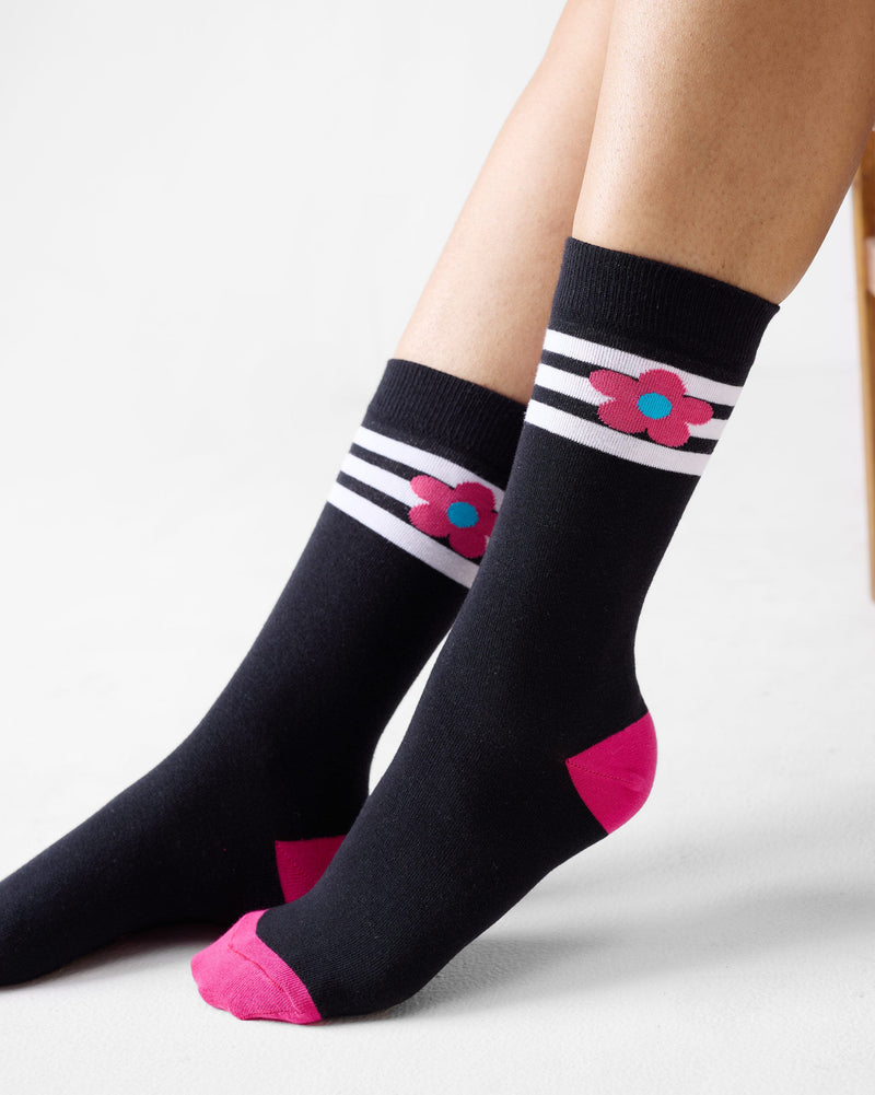 Flowerbed Socks - Black & Fuchsia