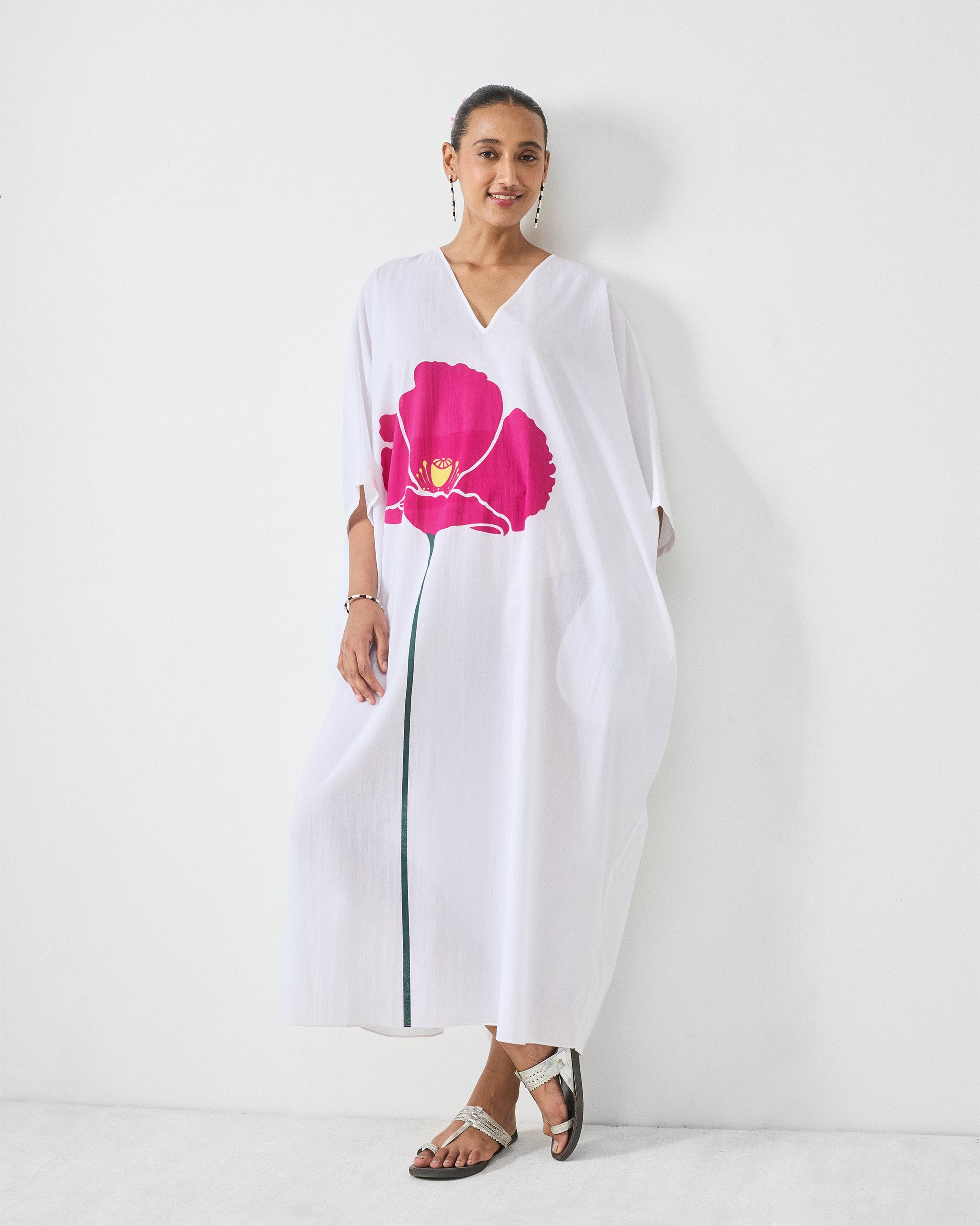 V Neck Kaftan - White & Fuchsia Printed