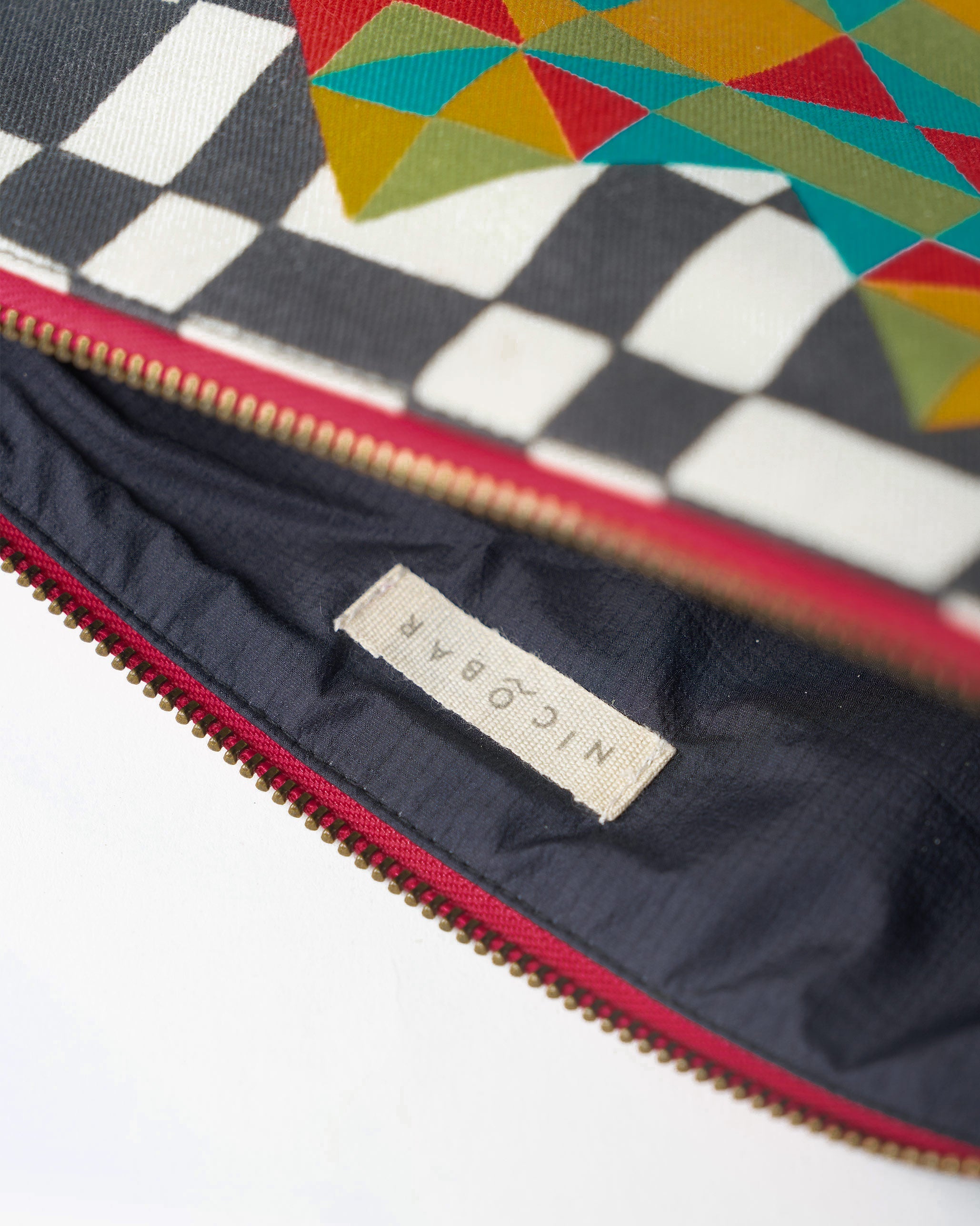 Abstract Heart Pouch - Multicolor