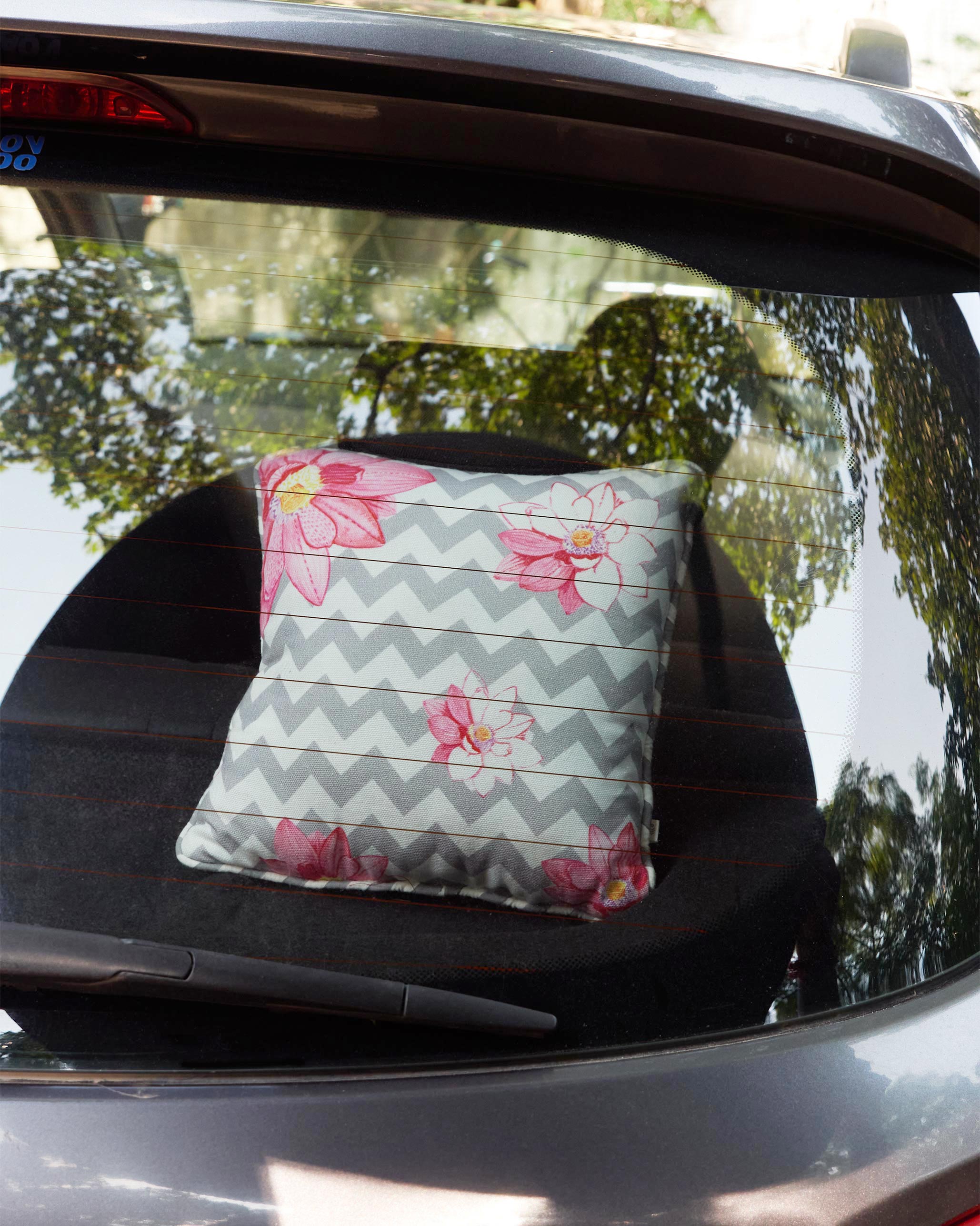 Chevron Lotus Car Cushion - White