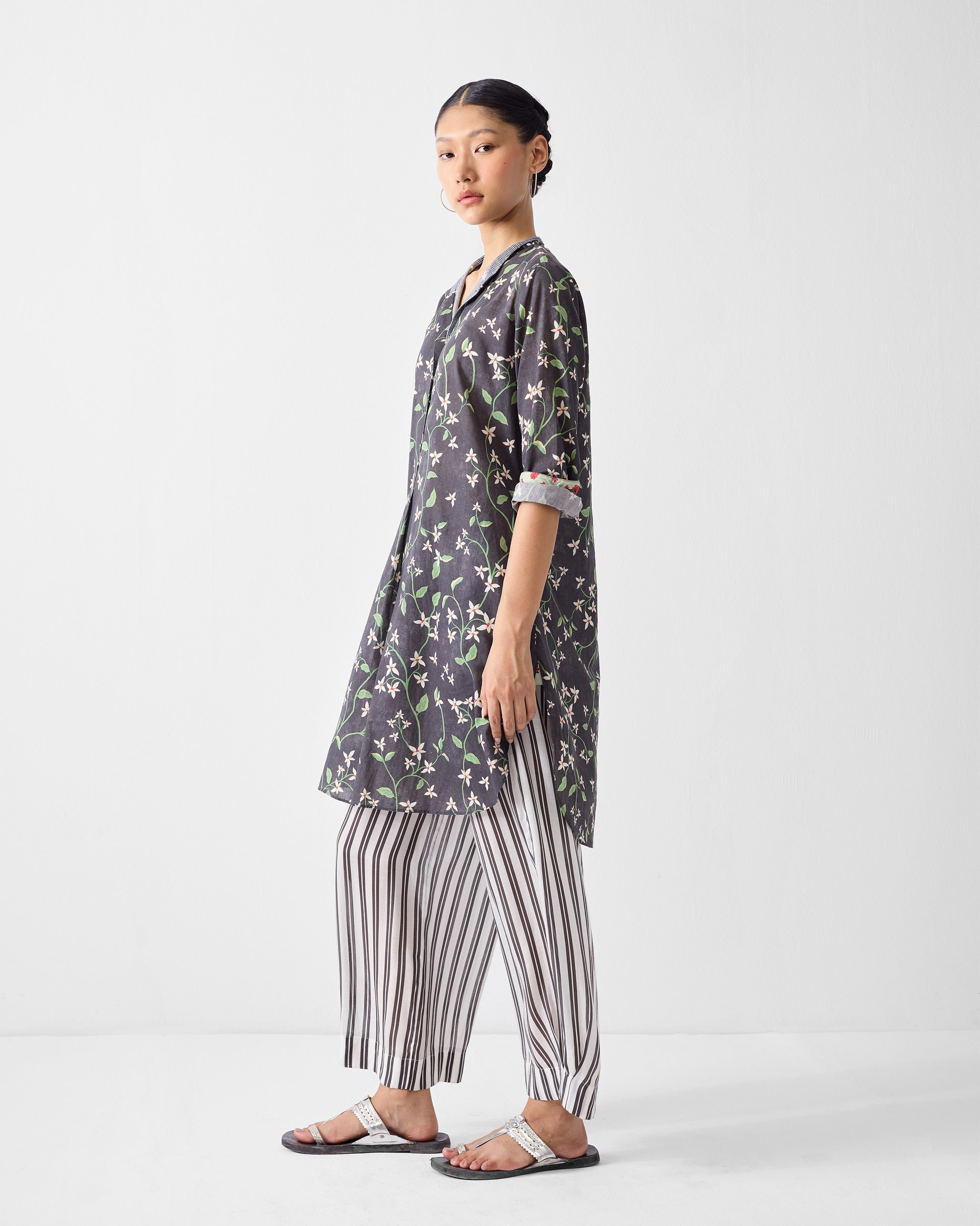 Basic Mid Length Kurta - Charcoal Print