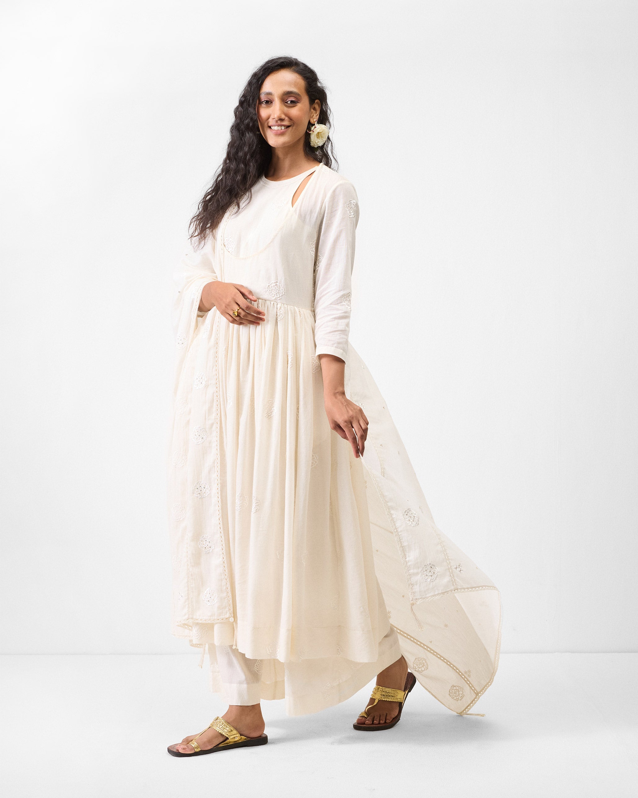 The Savera Set - Ivory Embroidered