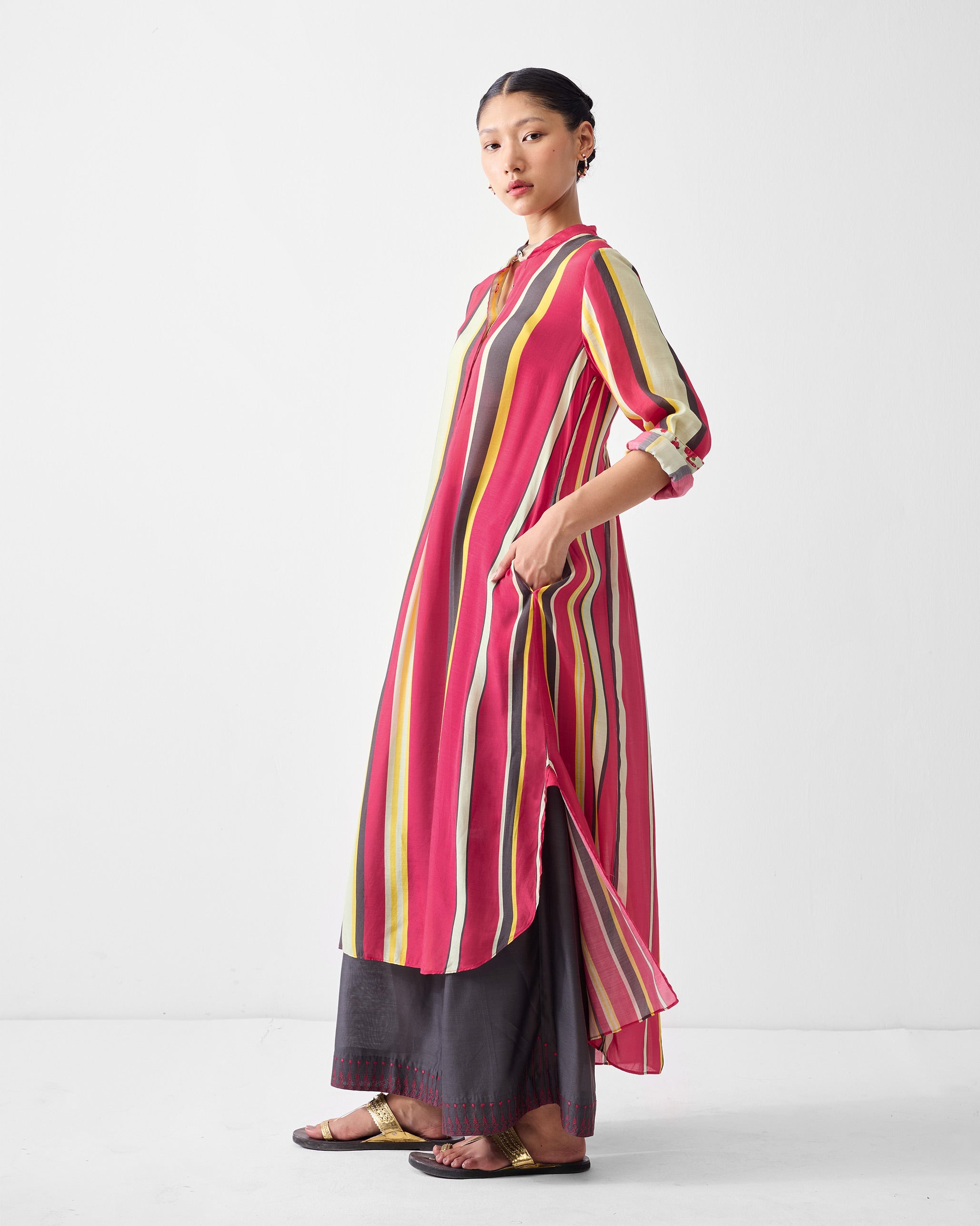 Smocked Back Kurta - Multicolor Print