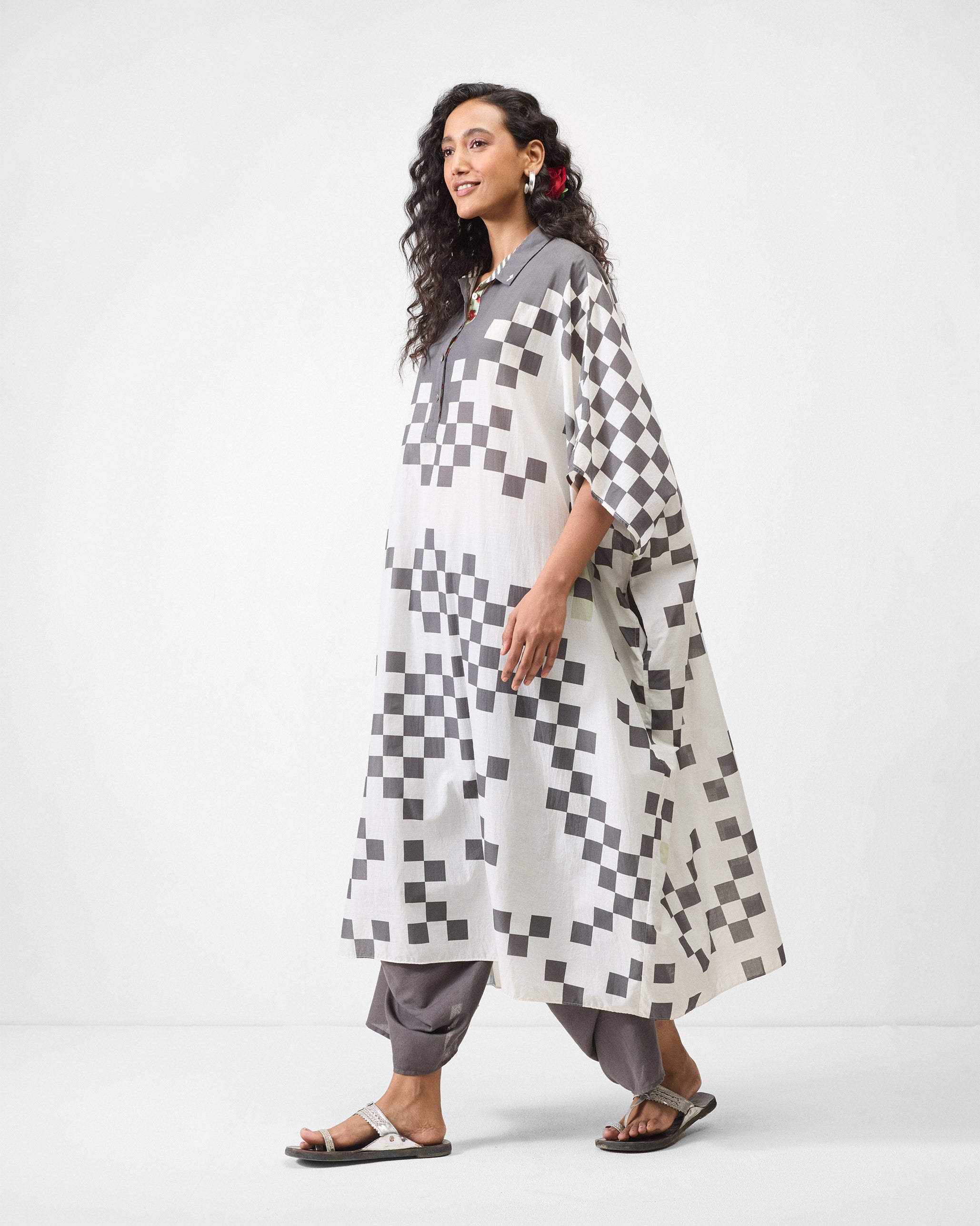 Collared Kaftan - Ivory & Charcoal Print