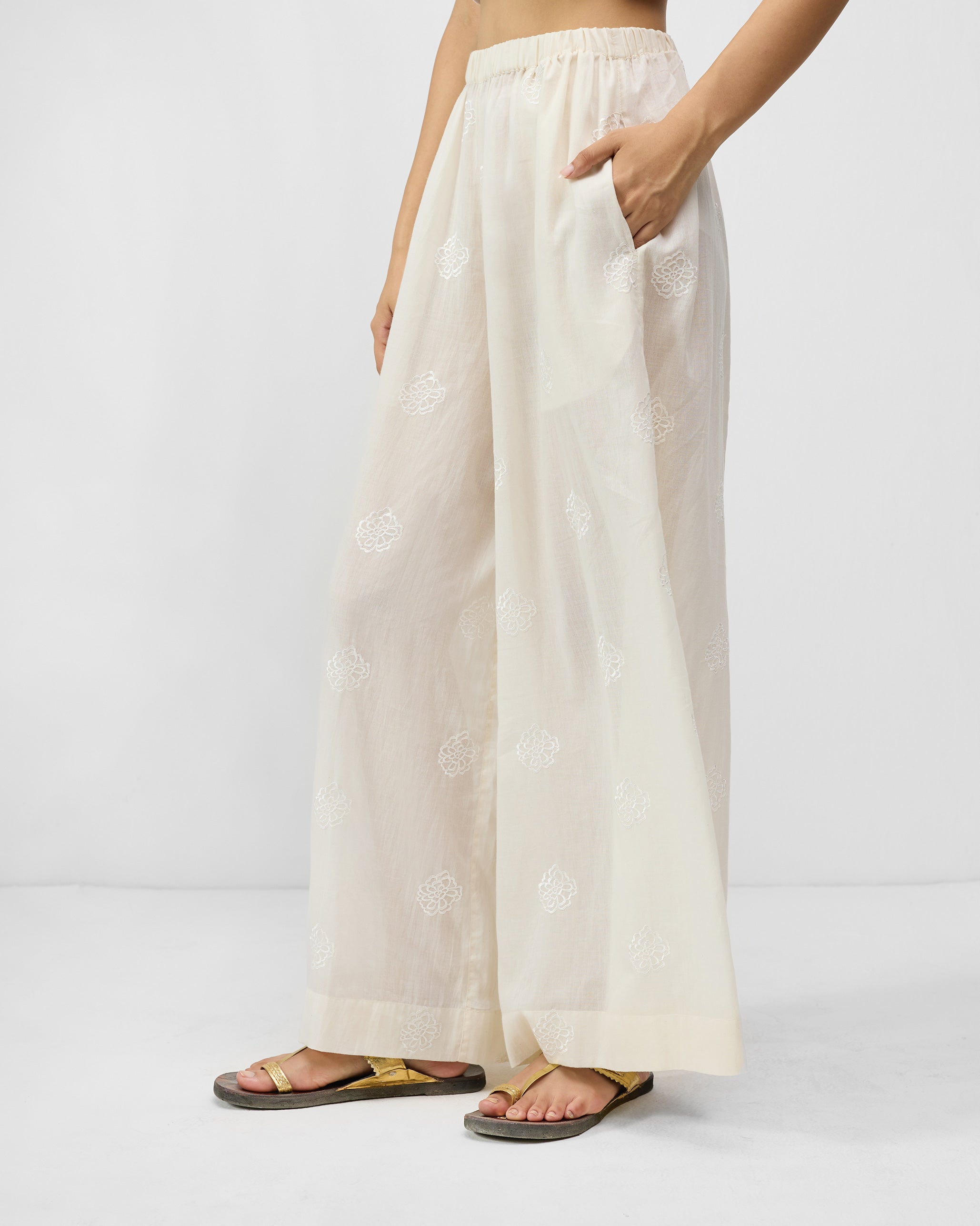 Classic Pyjamas - Ivory Embroidered