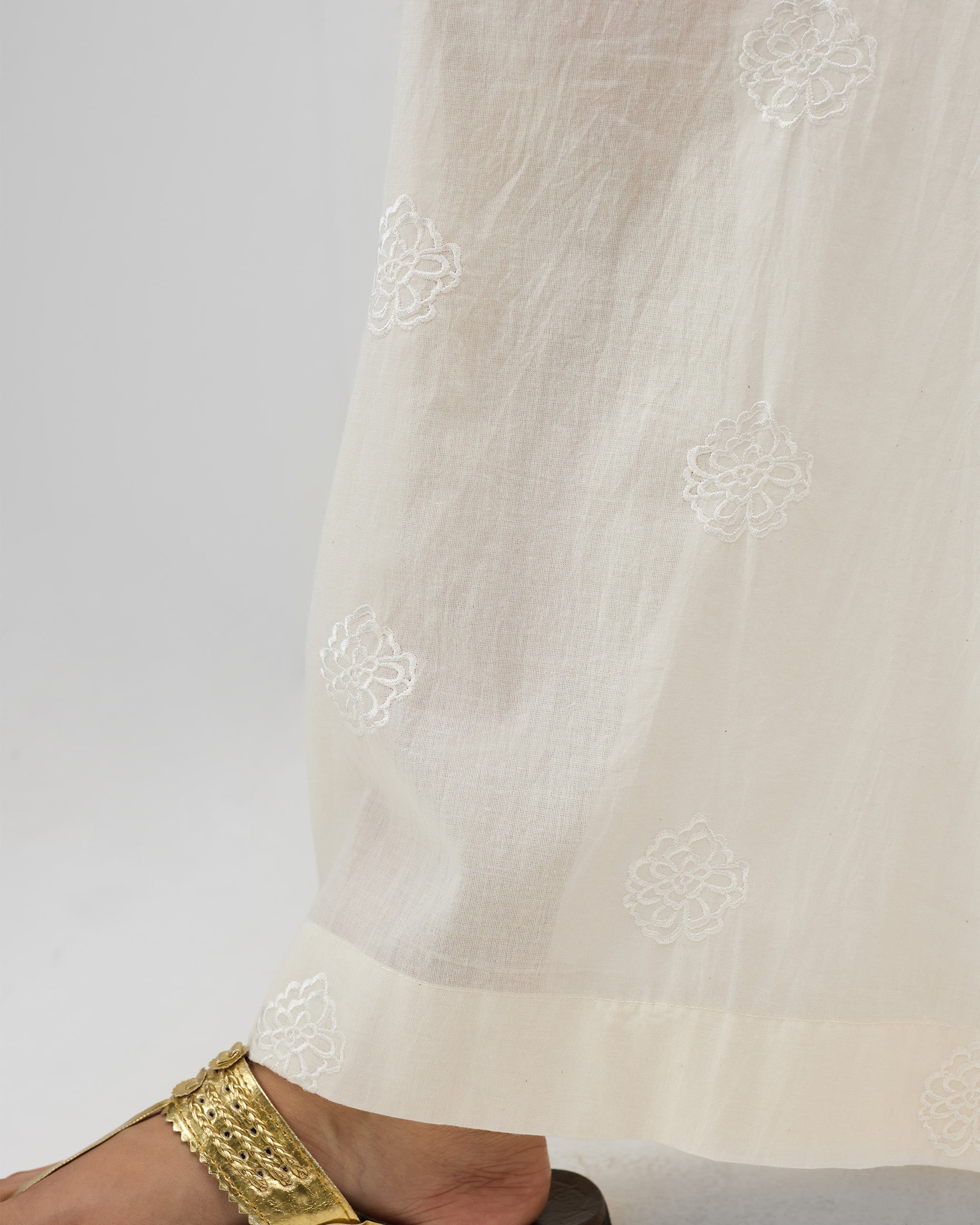 Classic Pyjamas - Ivory Embroidered