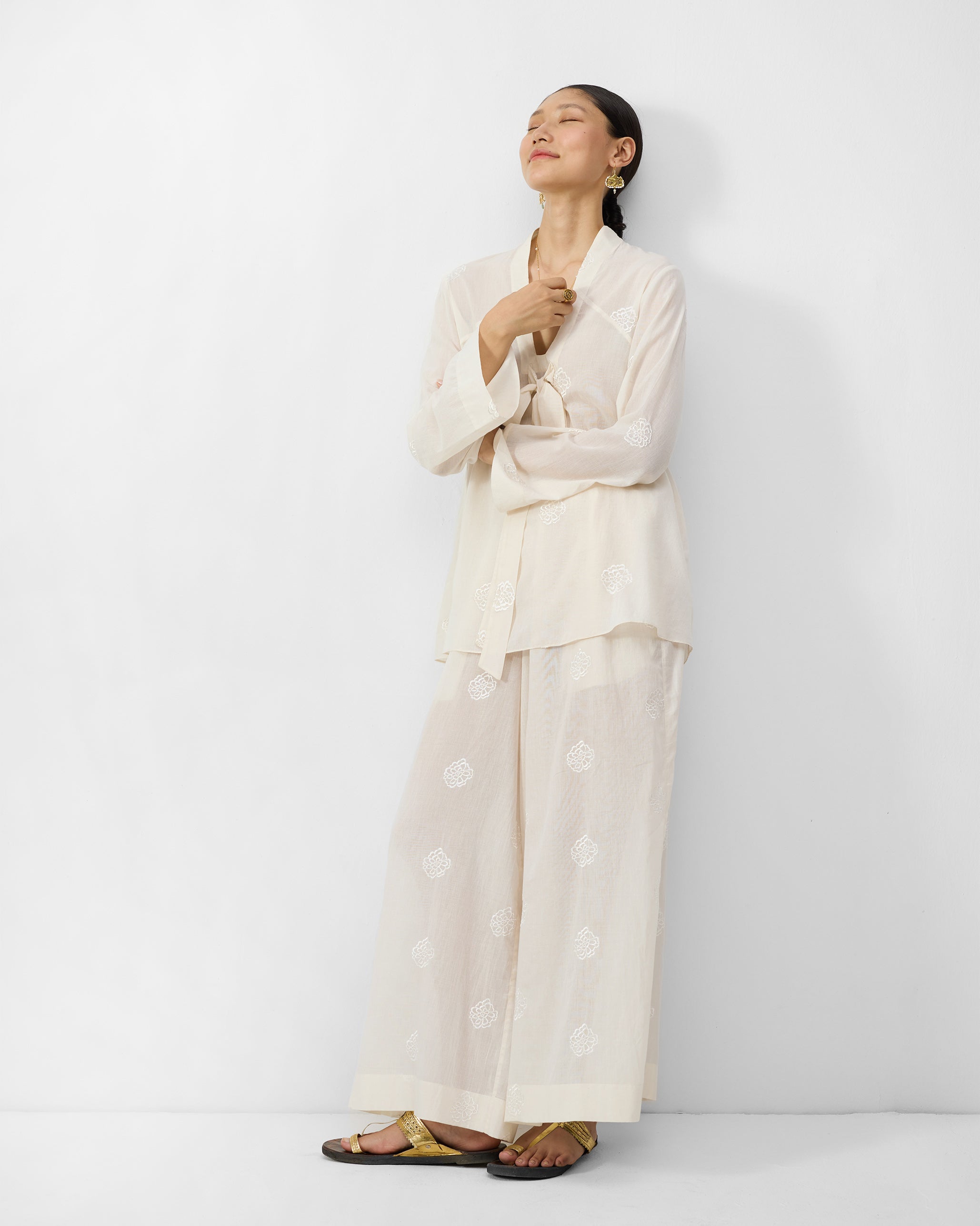 Classic Pyjamas - Ivory Embroidered
