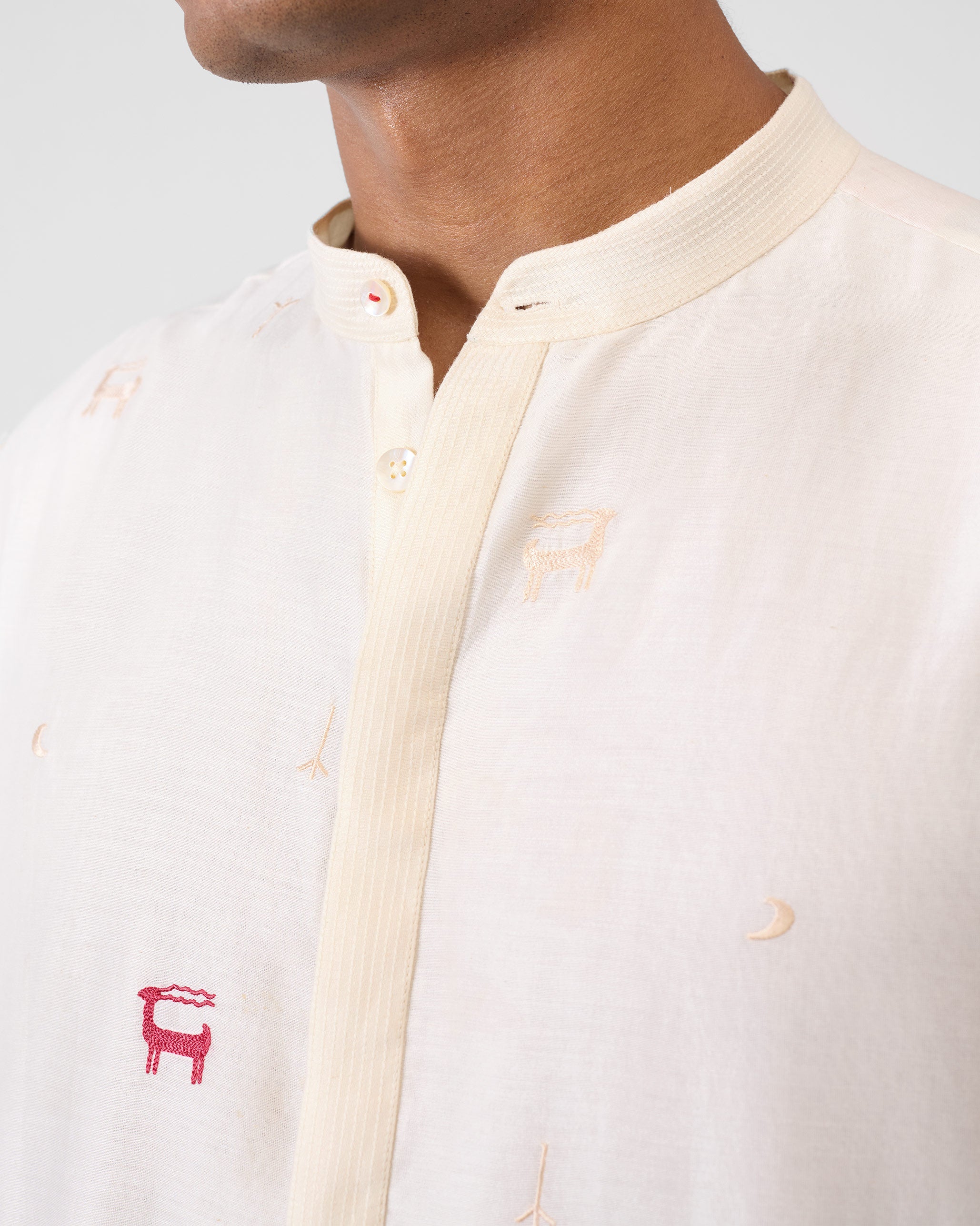 Neckband Kurta - Ivory Embroidered