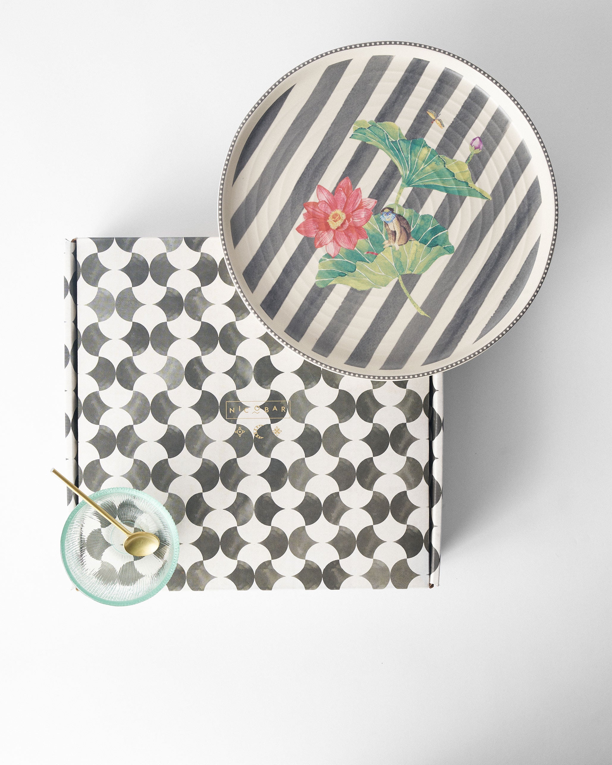 Lily Pond Chip & Dip Platter