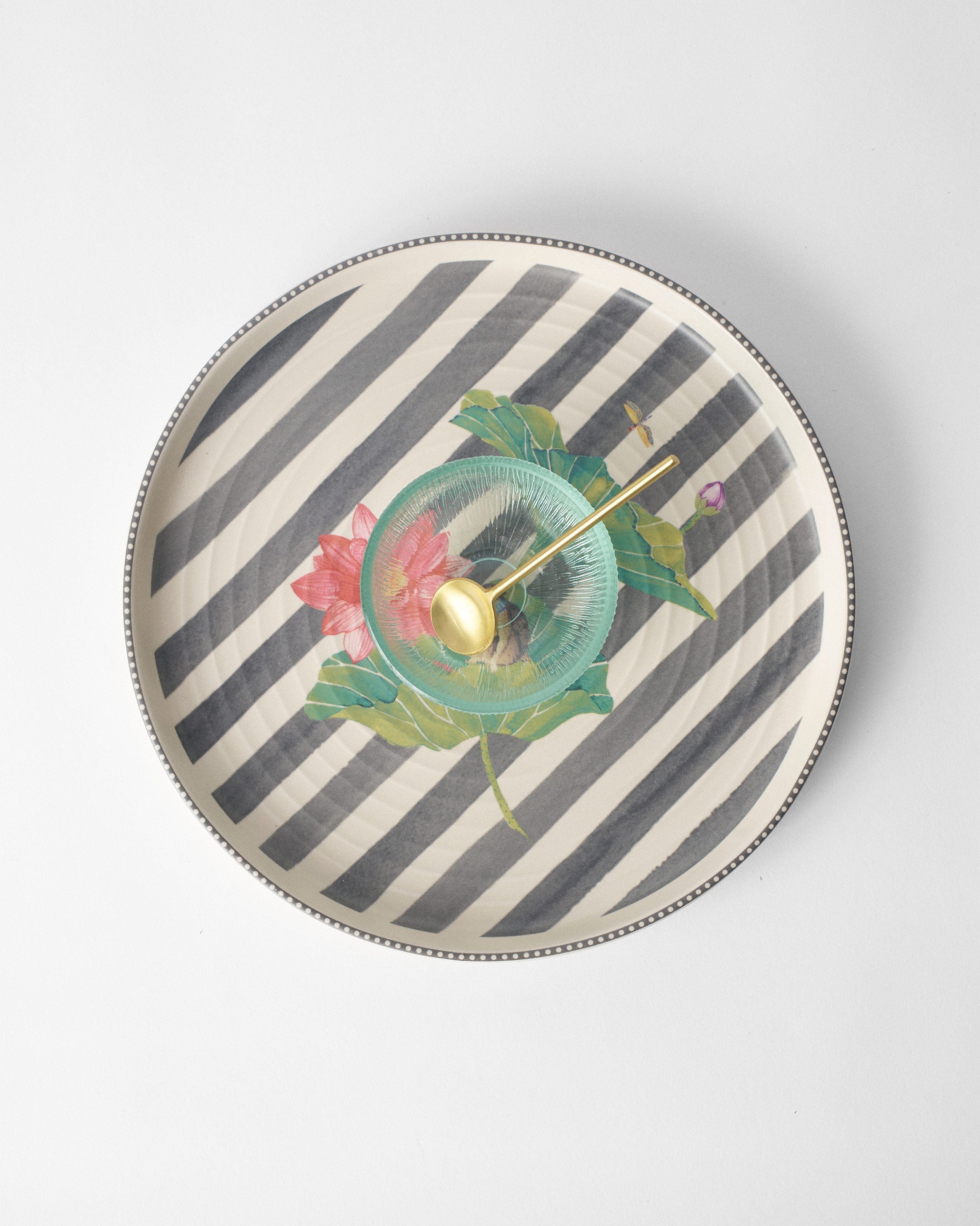 Lily Pond Chip & Dip Platter