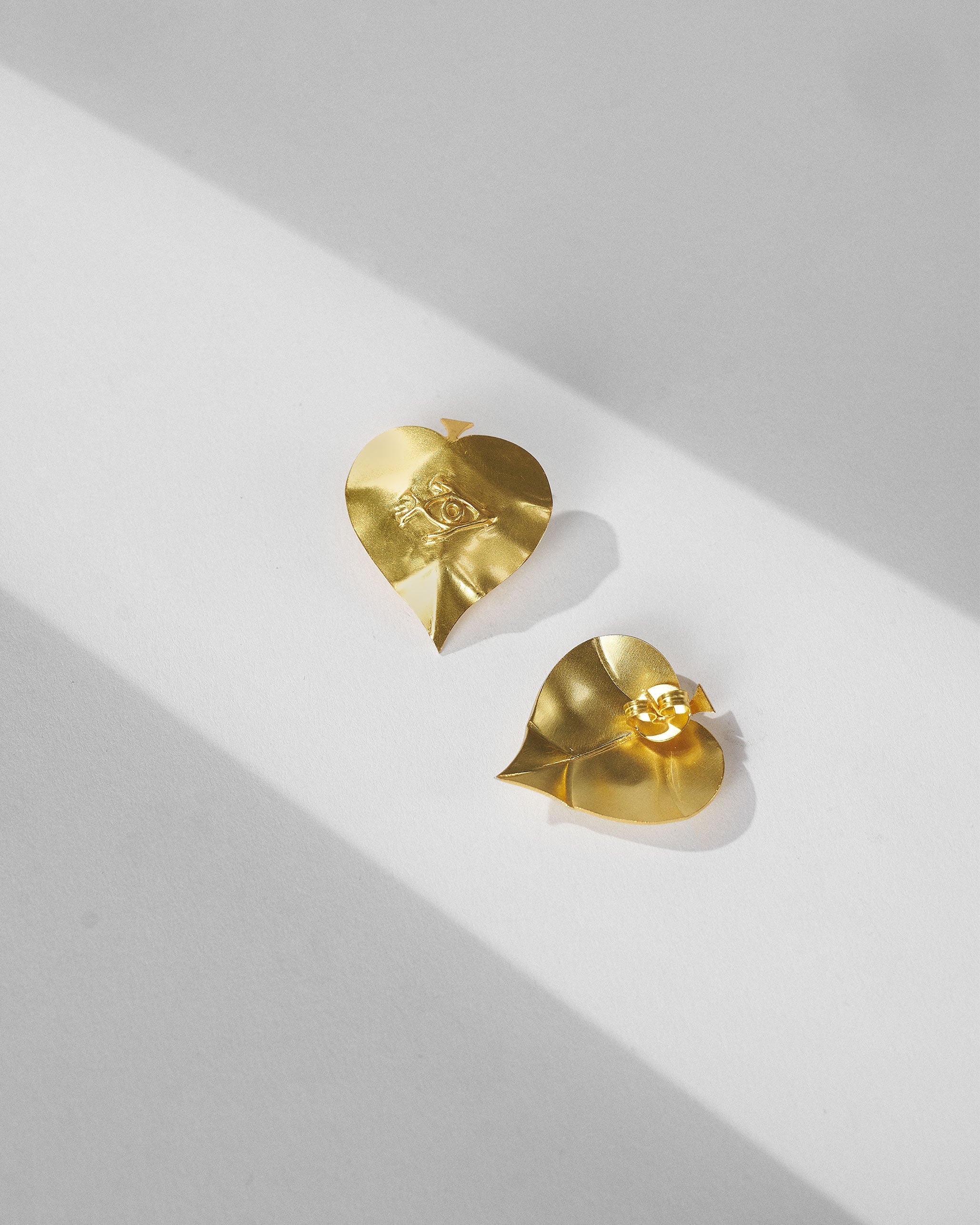 Paan Patta Studs - Gold