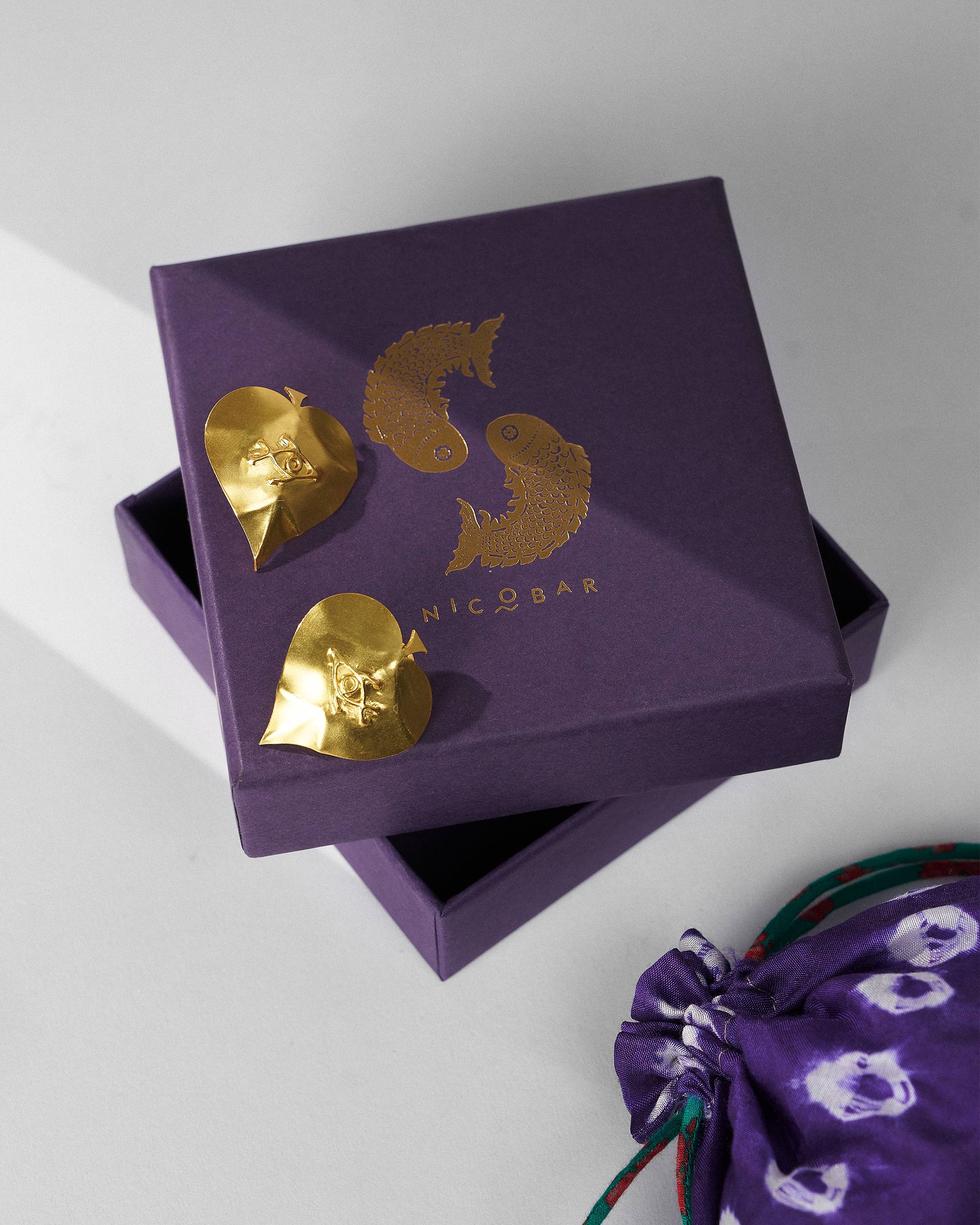 Paan Patta Studs - Gold