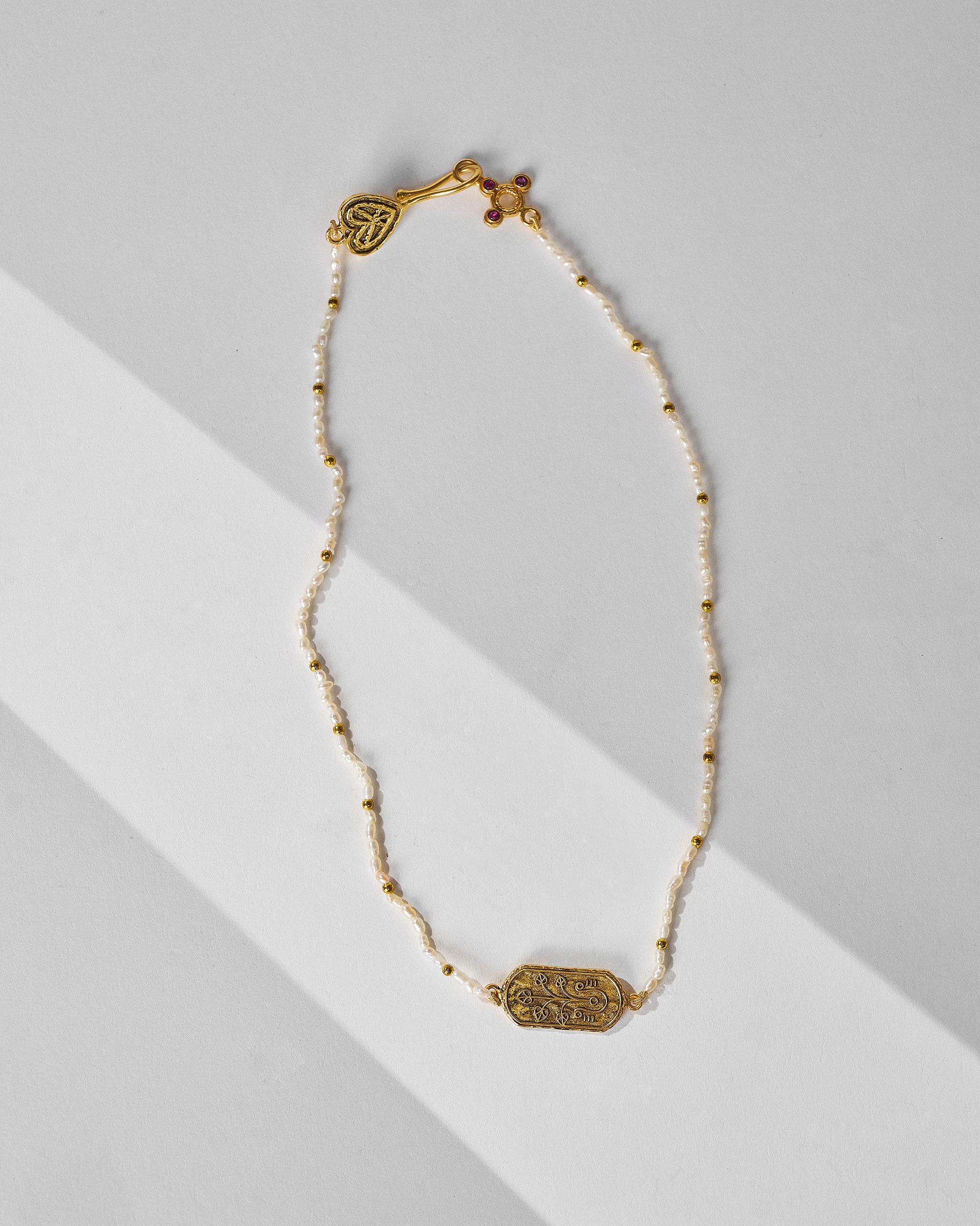 Pearl Peepul Choker - Gold