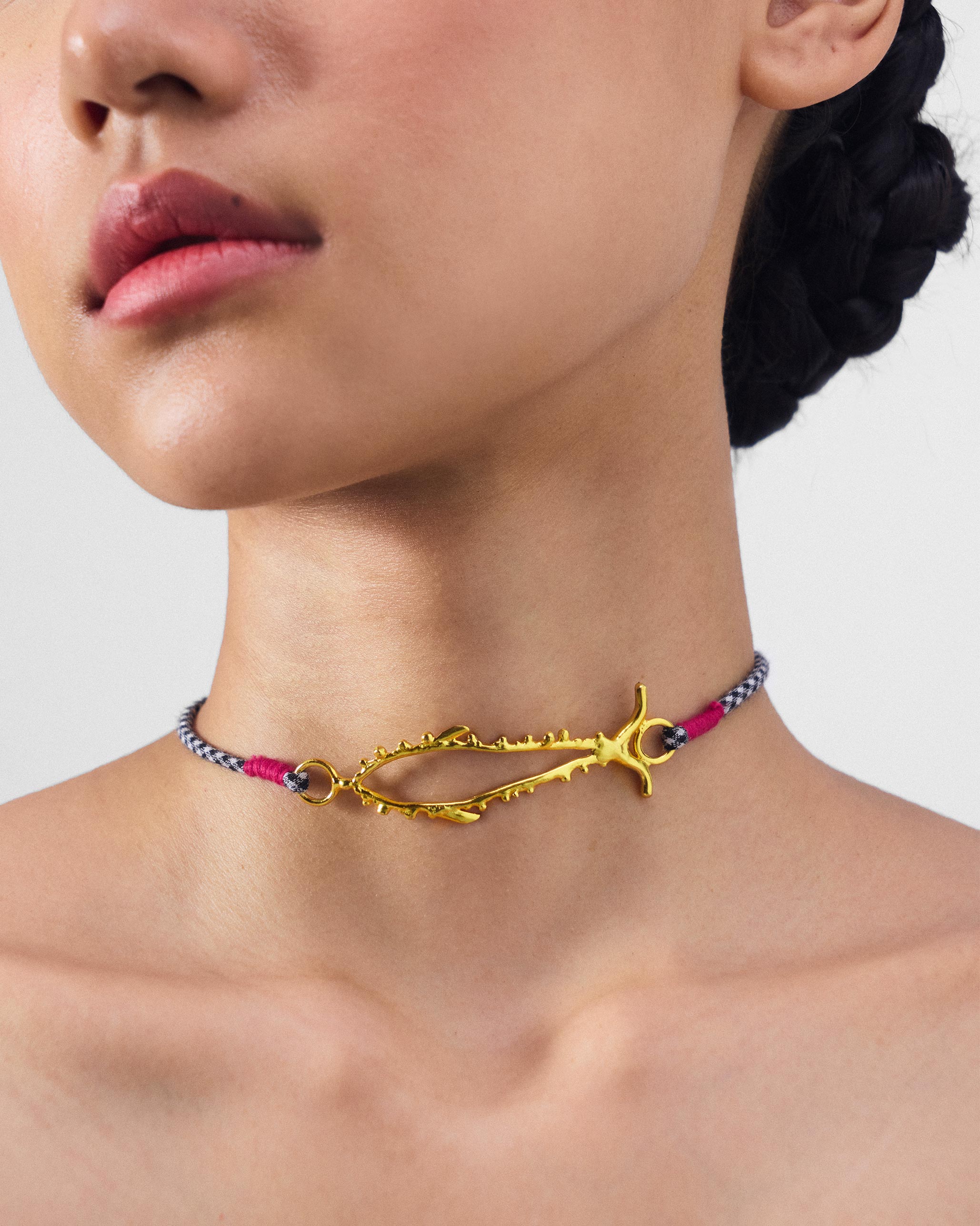 Machli Choker - Gold