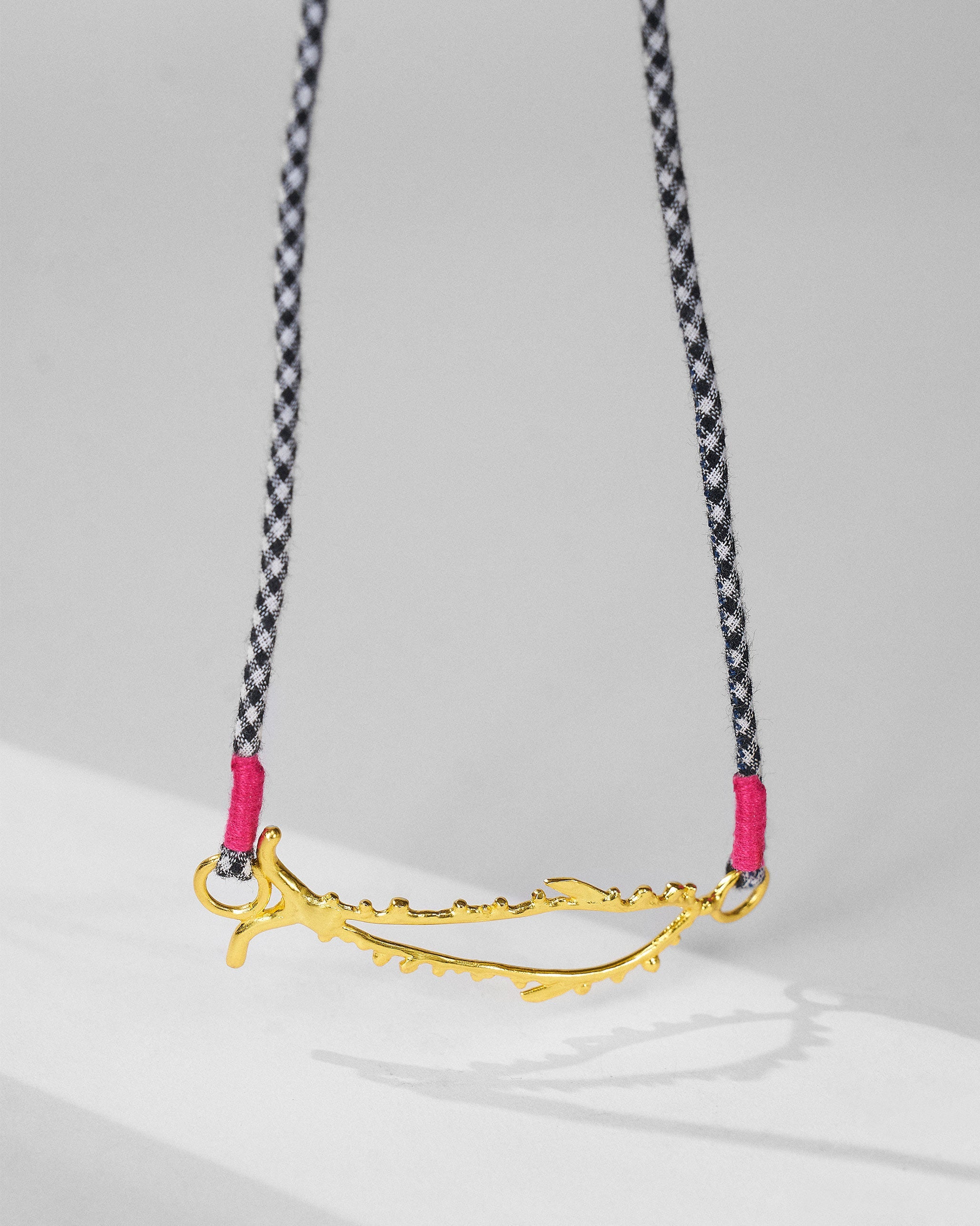 Machli Choker - Gold