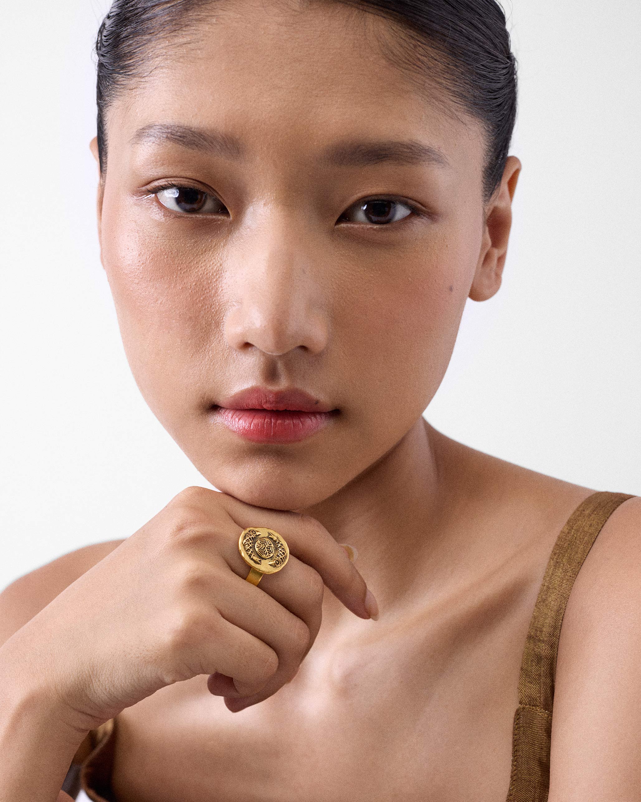 Machli Signet Ring - Gold