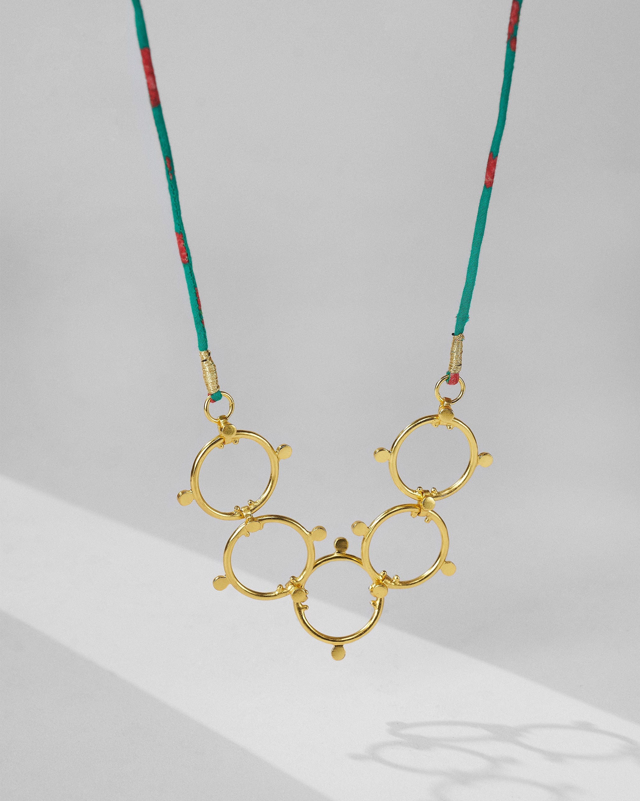 Panch Circle Necklace - Gold