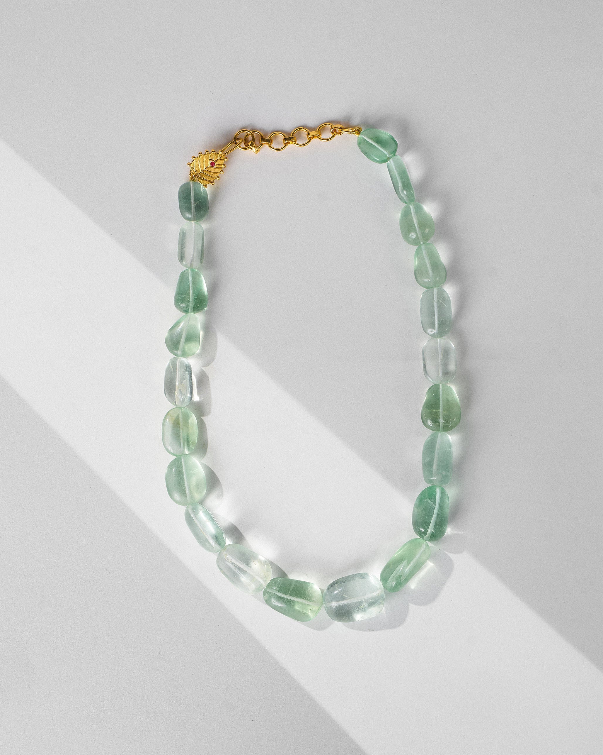 Paan Fluorite Necklace - Gold