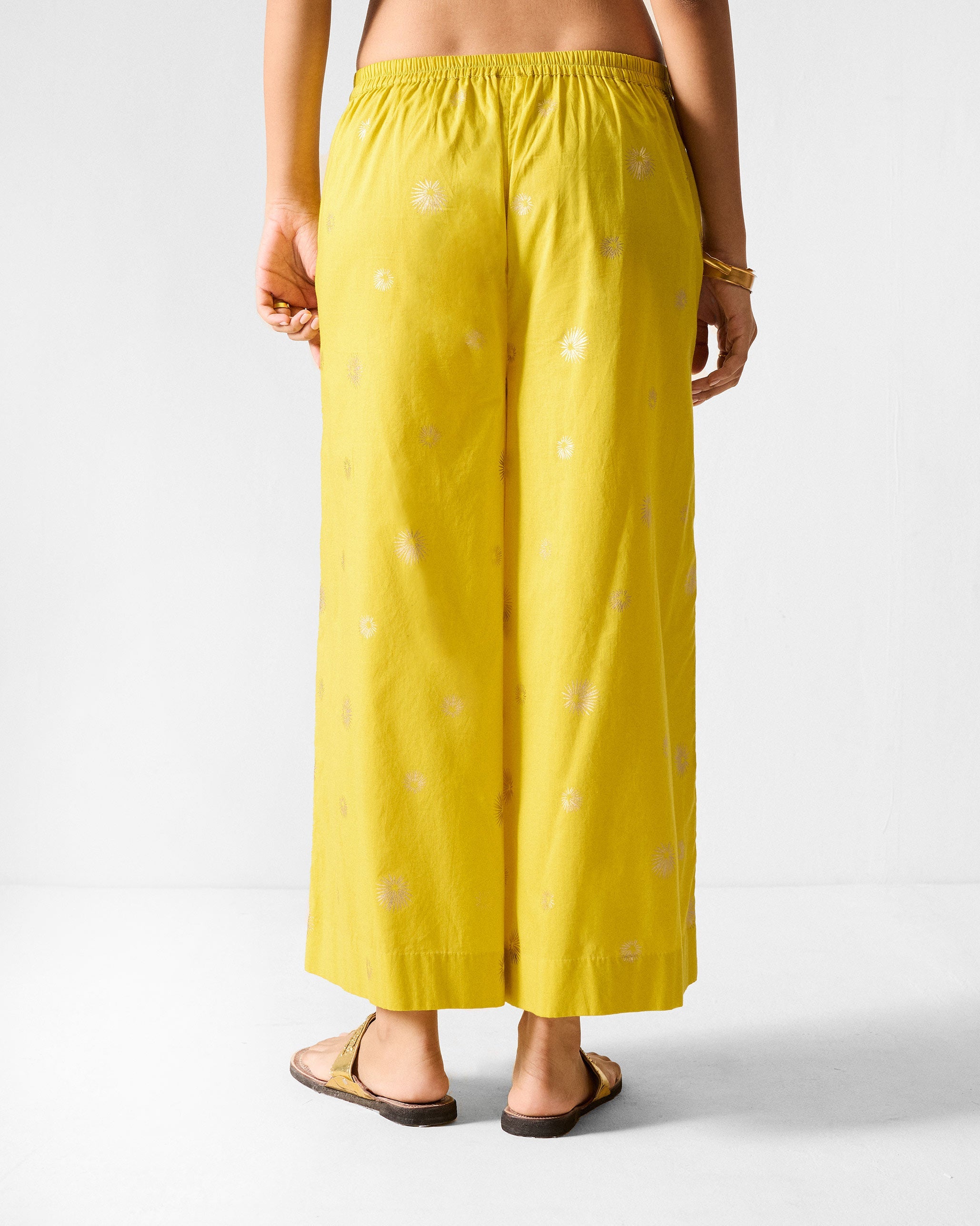 Basic Pyjamas - Chartreuse & Gold Printed