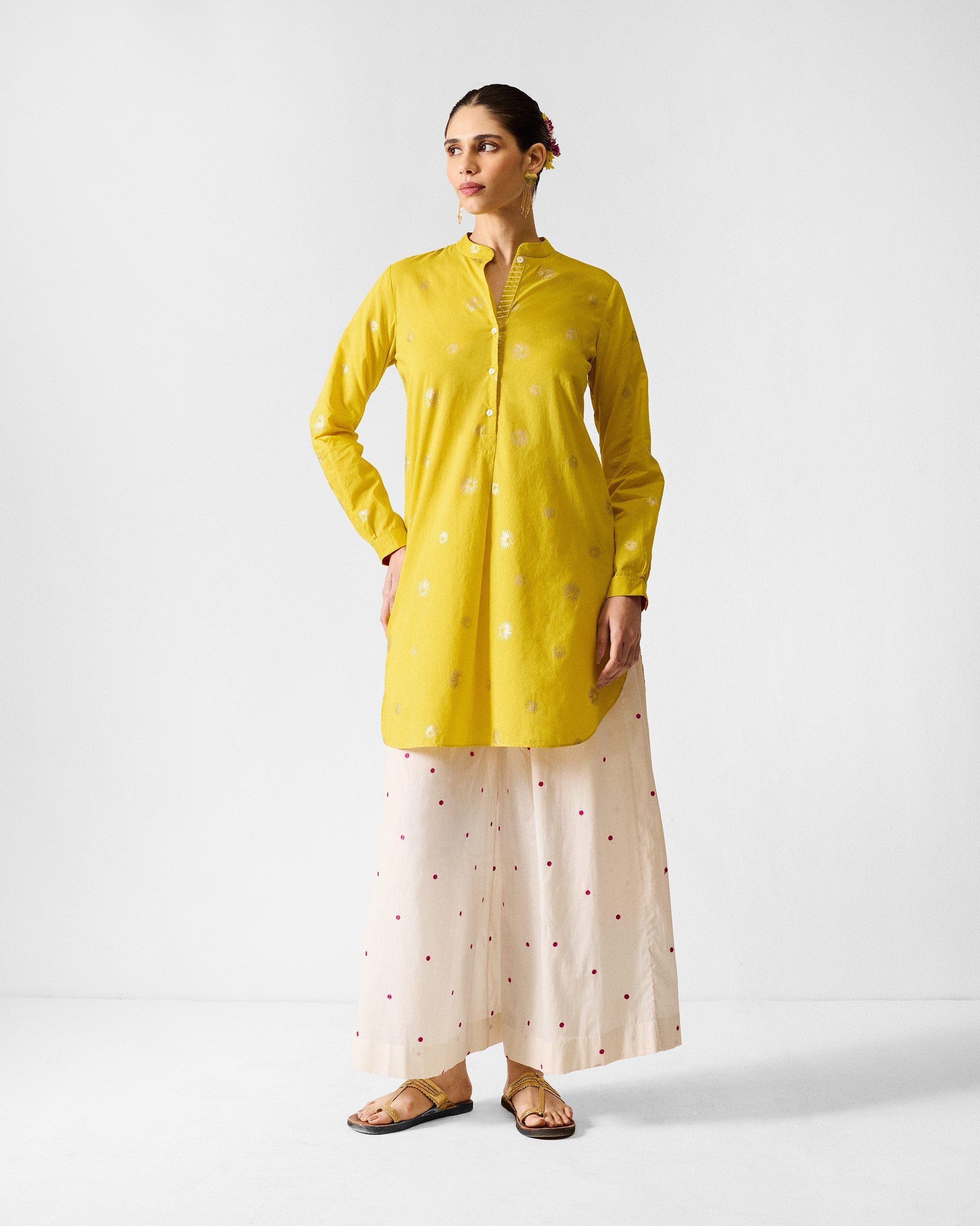 Basic Mid Length Kurta - Chartreuse & Gold Printed