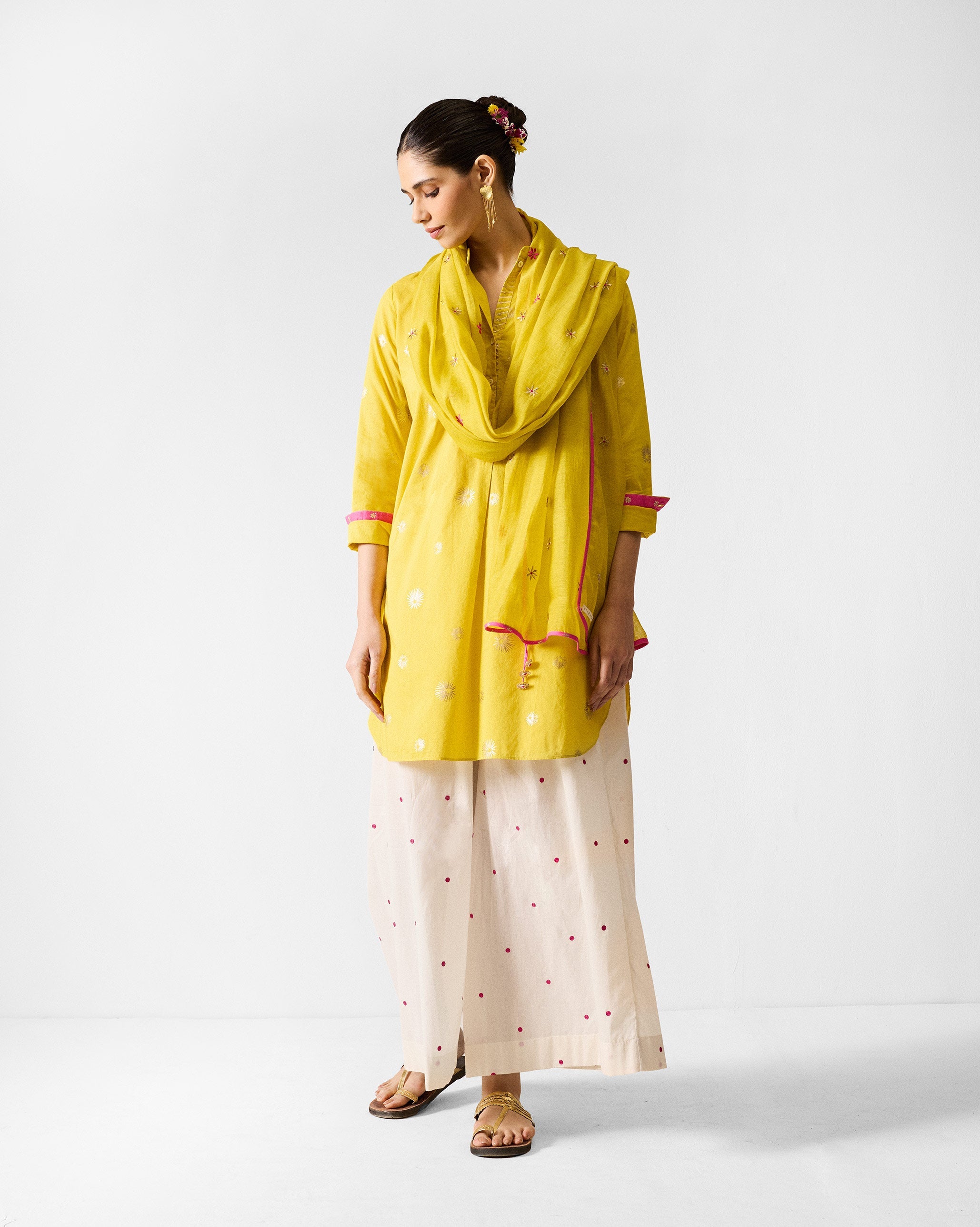 Basic Mid Length Kurta - Chartreuse & Gold Printed