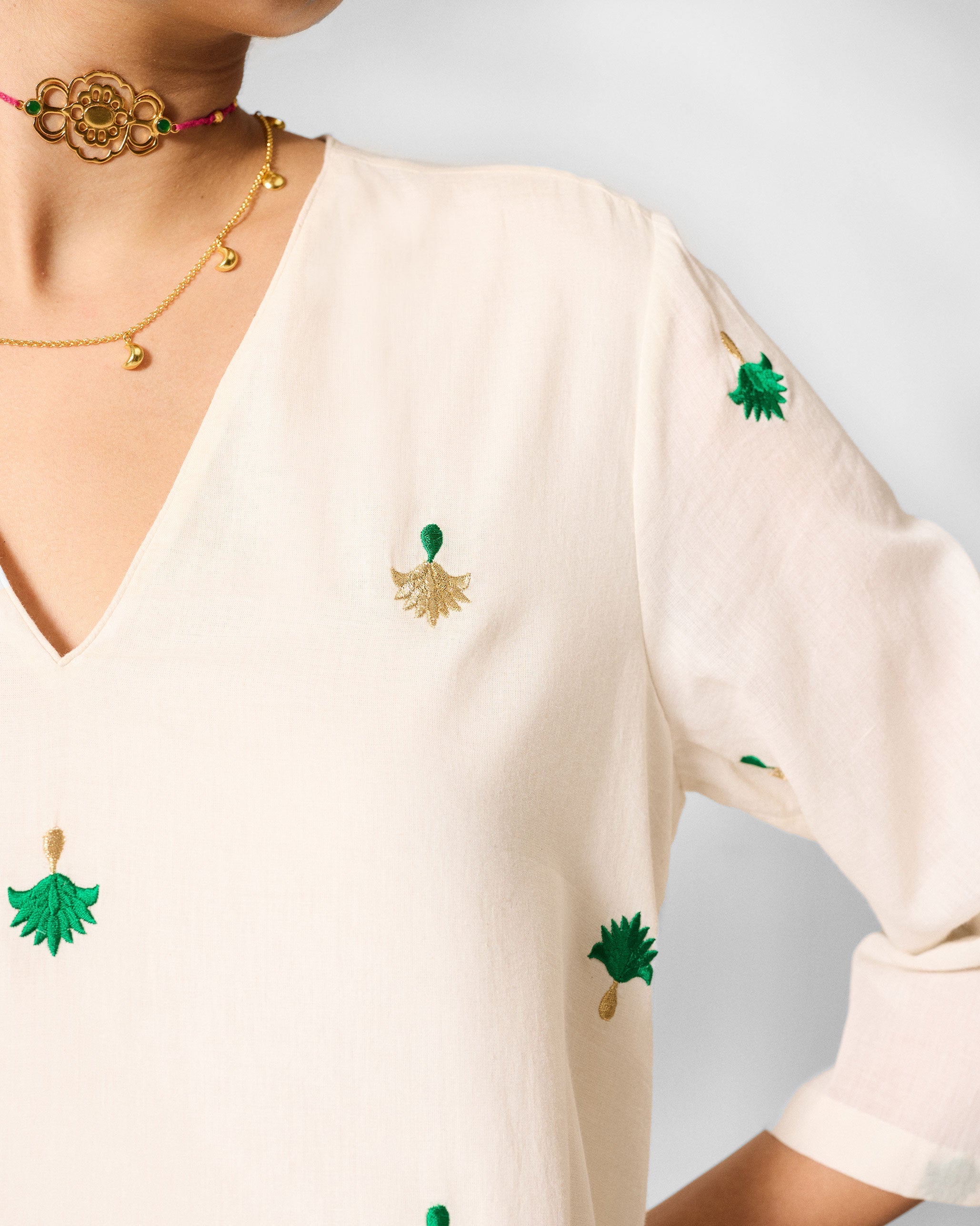 Hampi Kurta - Ivory & Green Embroidered