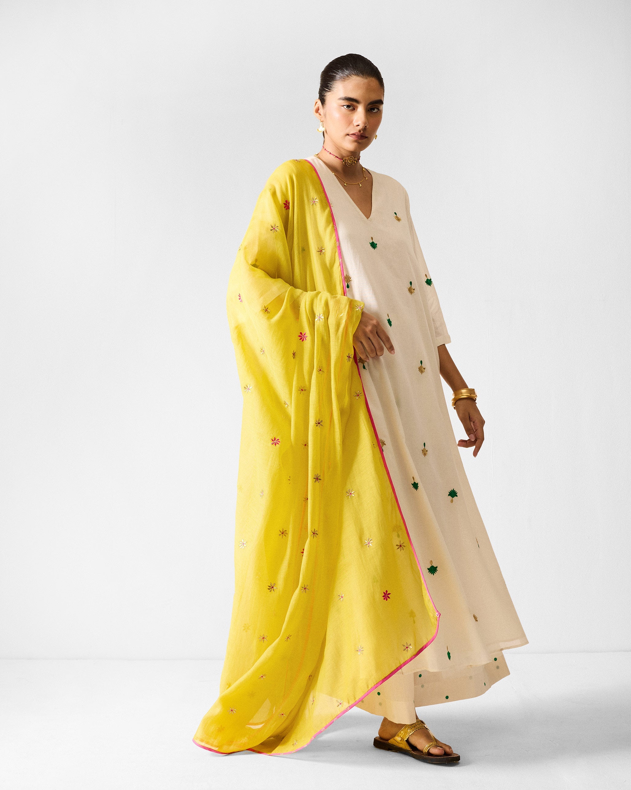 Hampi Kurta - Ivory & Green Embroidered