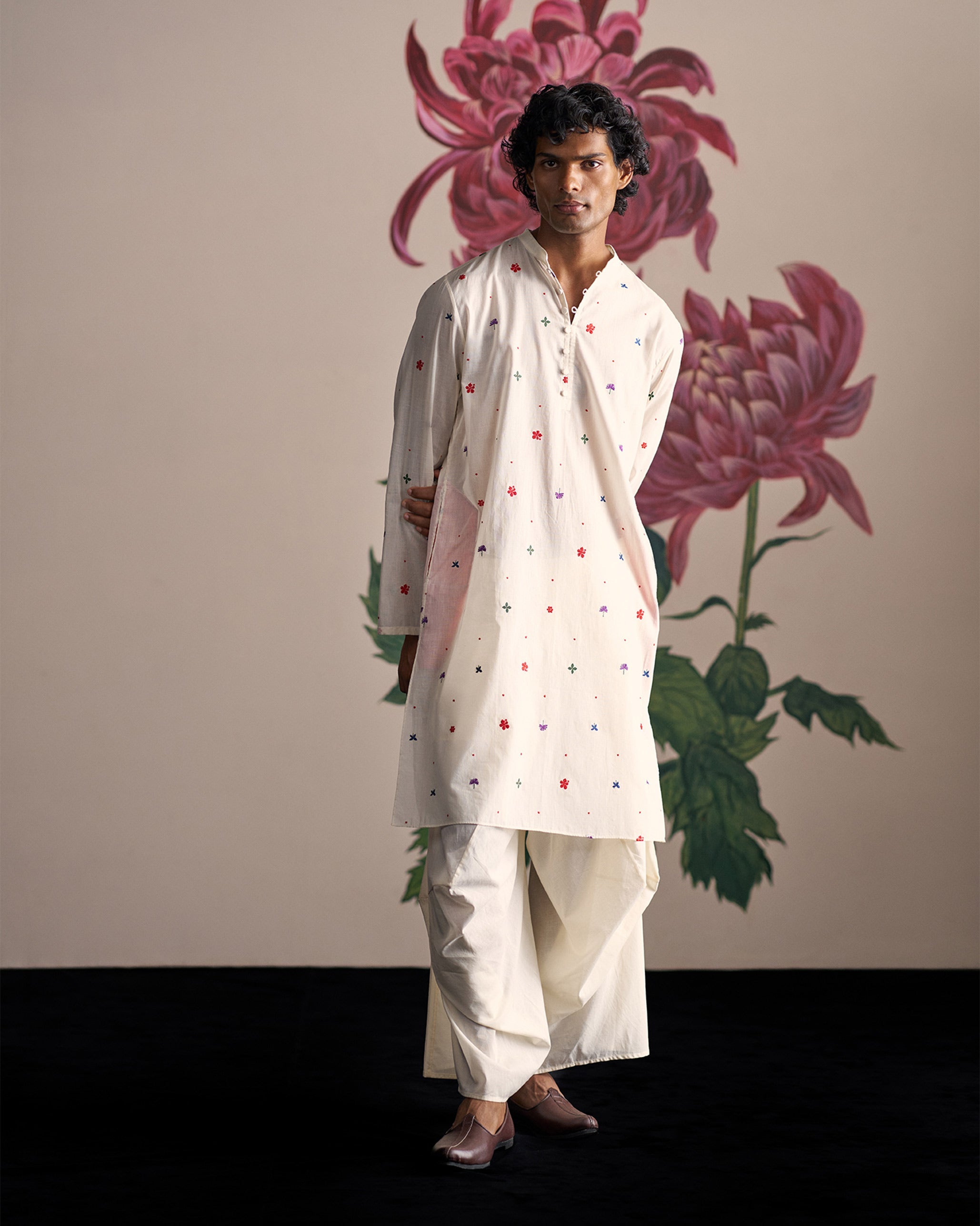 Zenith Kurta - Ivory & Red Embroidered